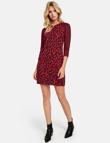 Kleid-mit-Leo-Print-front-4049598226887-6072.jpg