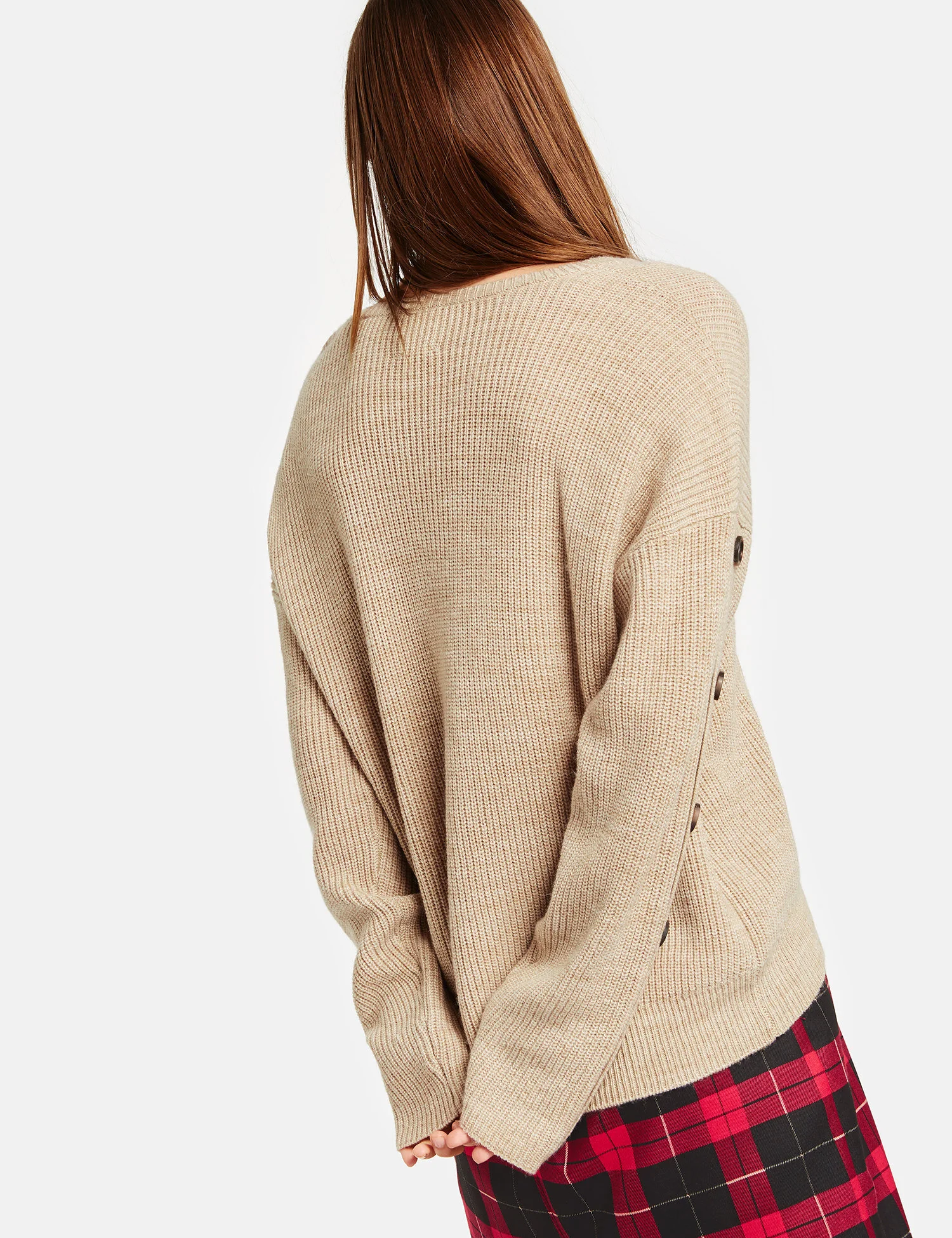 Pullover-mit-Deko-Knopfleisten-mood-4049598209903-9031.jpg