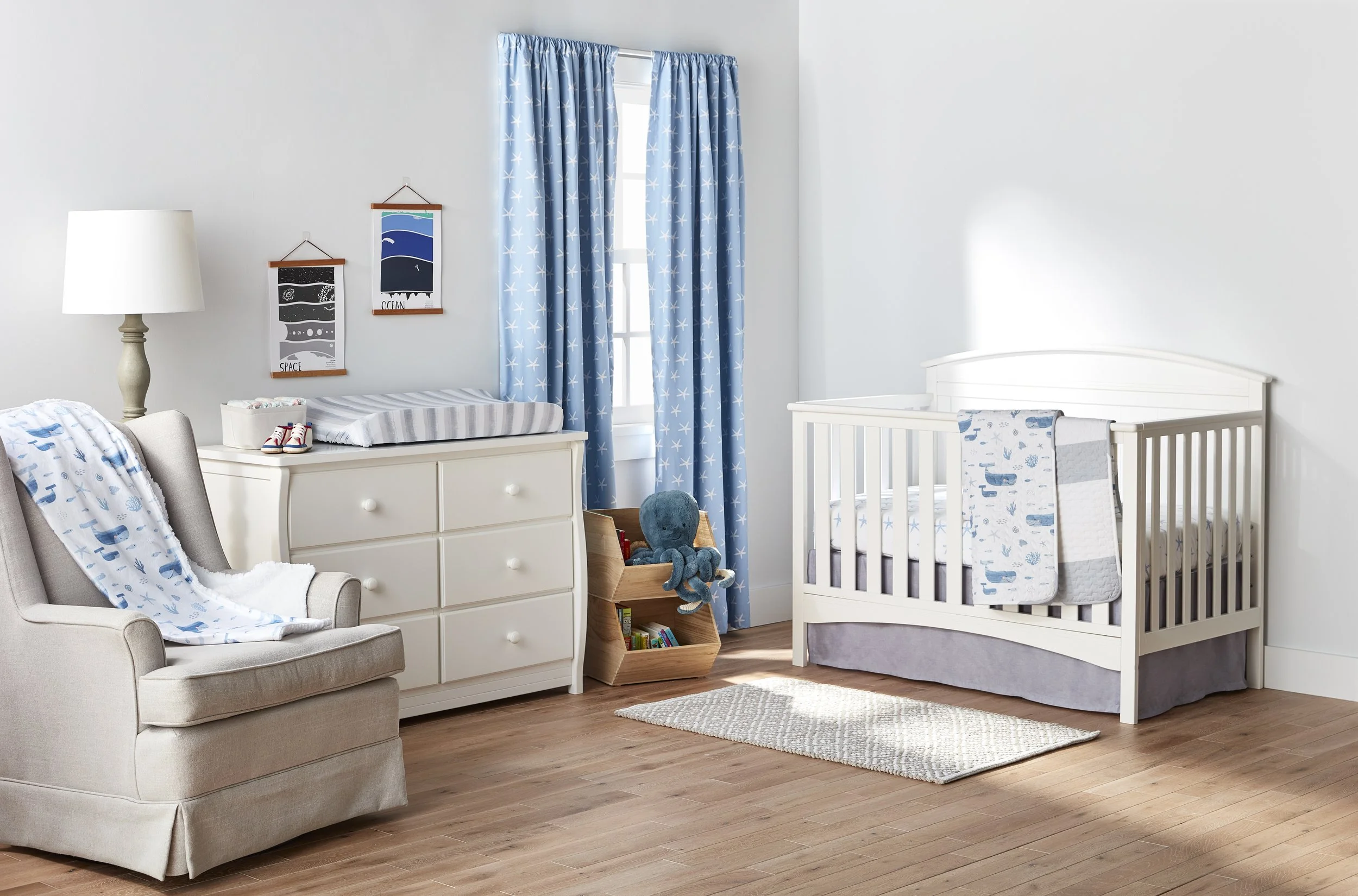 Seaside_room.jpg