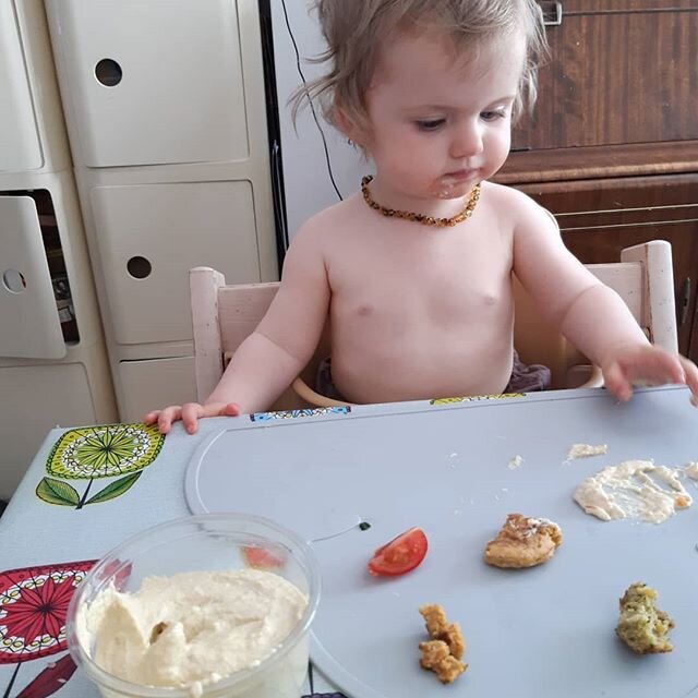Fussy eating......⁣
⁣
⁣
Those dreaded words 😱😱😱⁣
⁣
⁣
My little friend is now nearly 15months and the honeymoon period of her eating everything and anything is coming to an end. 😥⁣
She is now a very discerning diner, lots of flinging food and head
