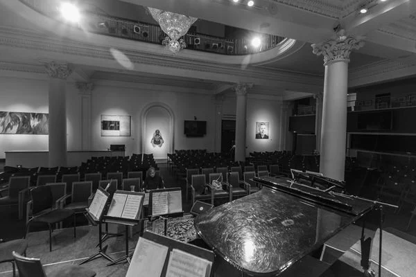 Corporate Lifestyle and Commercial Photographer from Dublin Roger Kenny.