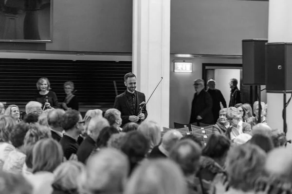 Corporate Lifestyle and Commercial Photographer from Dublin Roger Kenny.