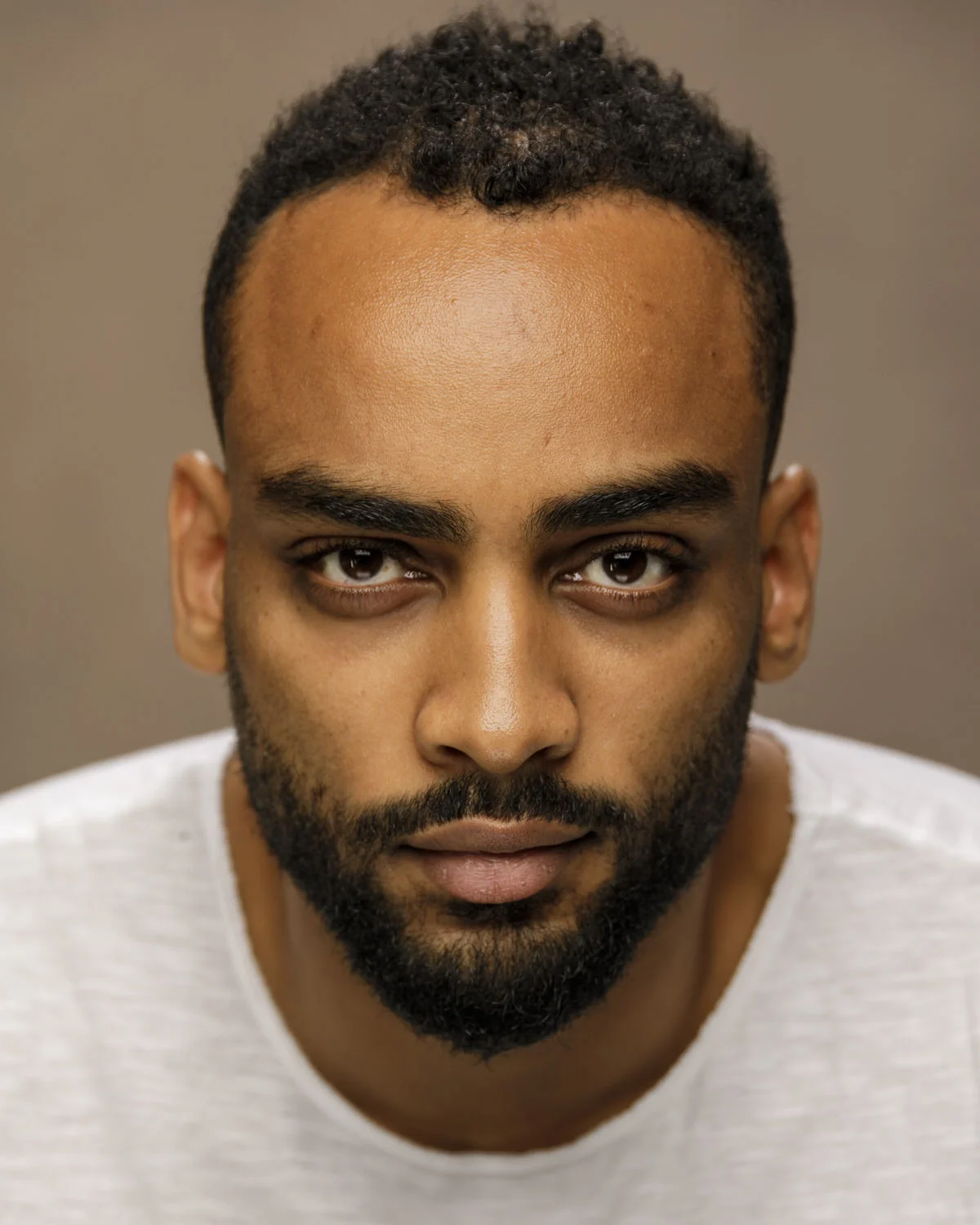 Actor-dancer-musician-headshot-roger-kenny_021.jpg