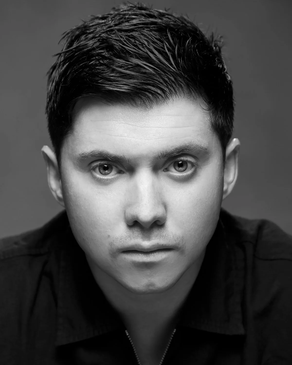 Actor-dancer-musician-headshot-roger-kenny_027.jpg