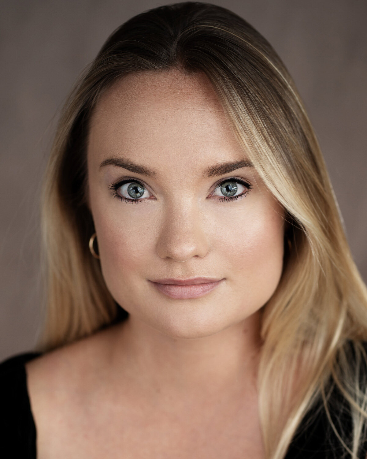  Actor headshot of Lucy Fitzgerald by photographer Roger Kenny 