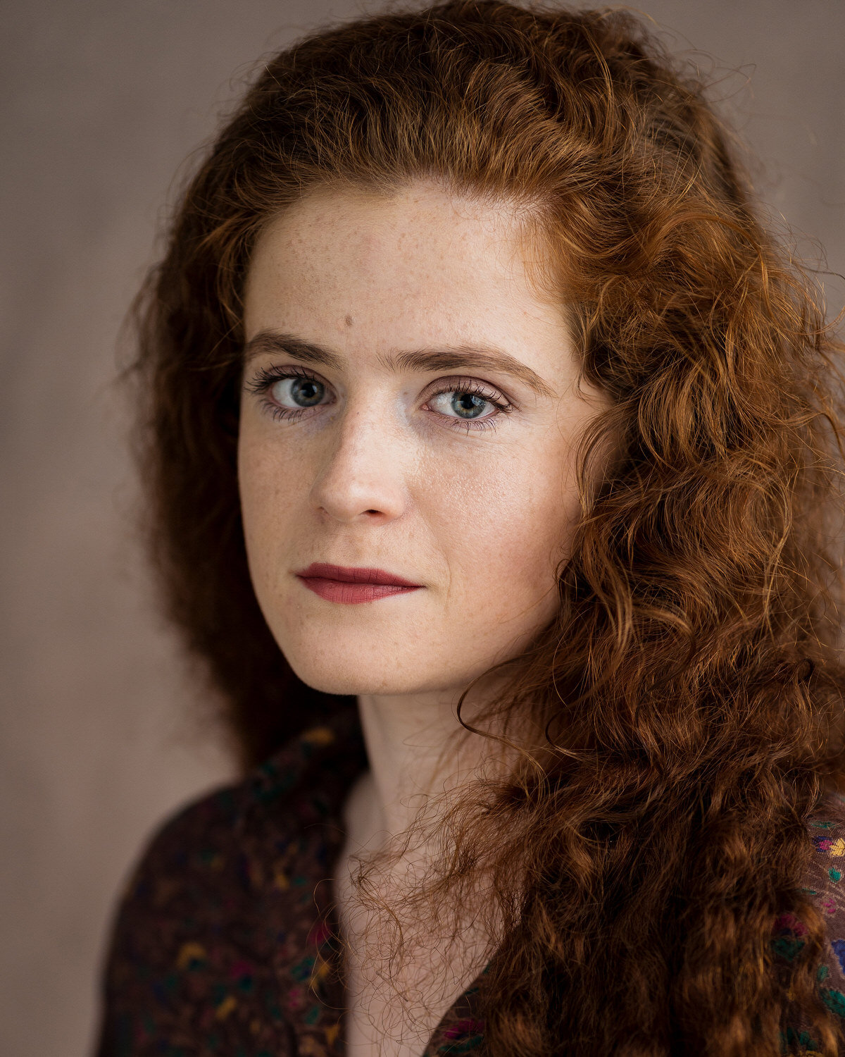  Actor headshot of Aoife Phealan by photographer Roger Kenny. 