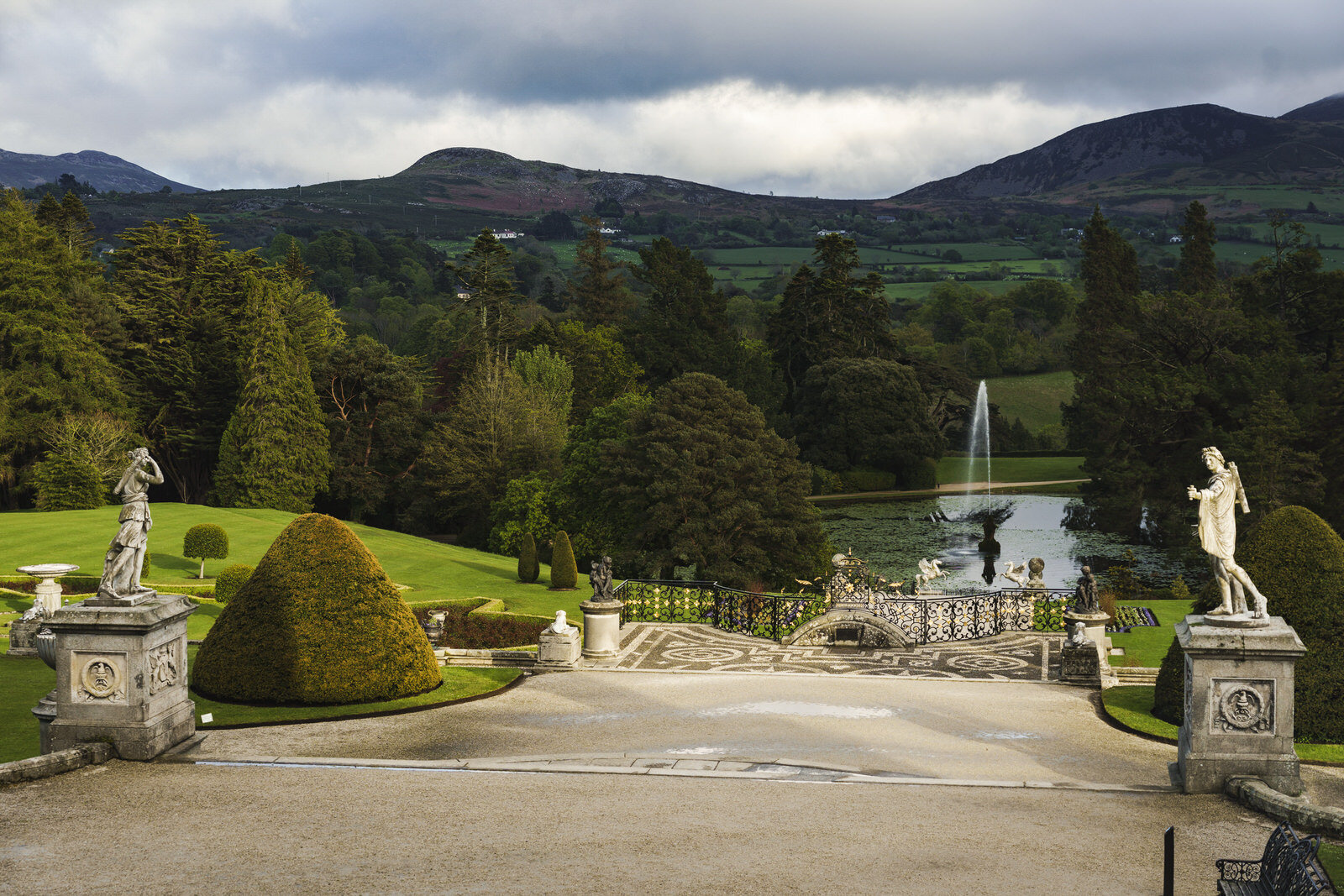  Powerscourt Hotel corporate event photography incentive and awards. Wicklow and Dublin Ireland by photographer Roger Kenny 