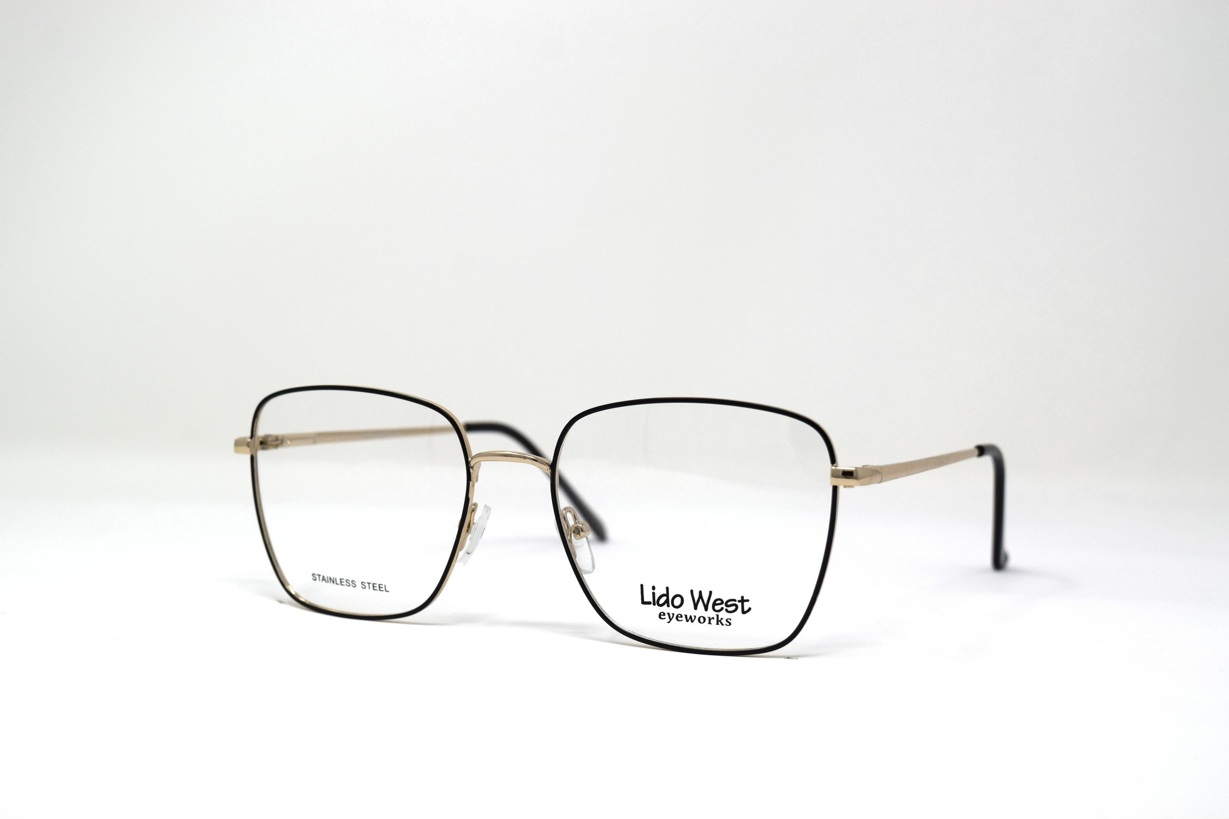 SEAHORSE GOLDBLK.JPG