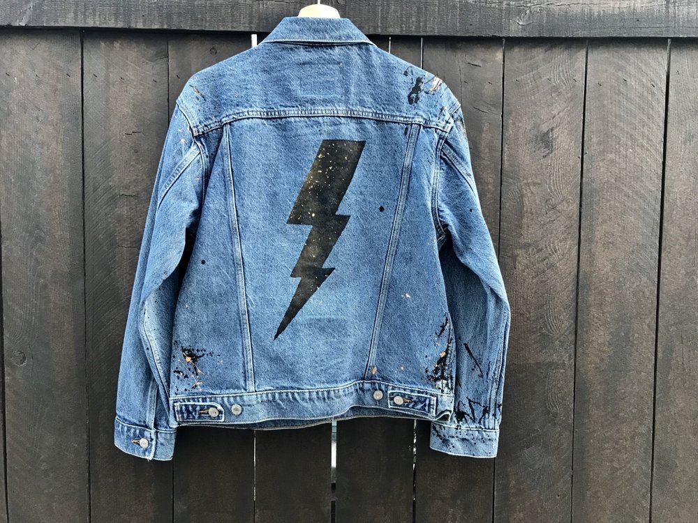 Custom Painted Levi's Women's Trucker Jacket with Lightning Bolt — The  Sasha Project LA