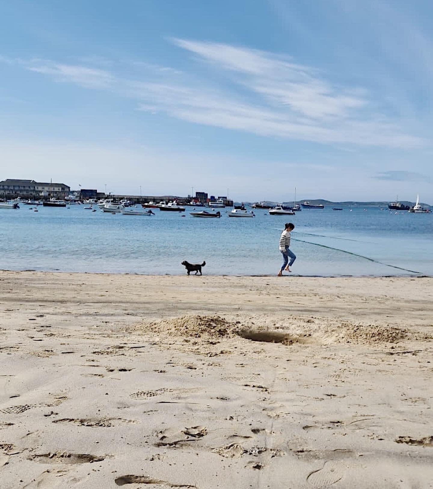 HAPPY place 🌊🌴

Captured here, enjoying the most glorious beach day on St Mary&rsquo;s, Isles of Scilly 🏝️🌞

________

#happyplace #islandlife #islandescape #islesofscilly #scillyisles #stmarys #islandviews #sunandsea #alltheblues #bythesea #beac