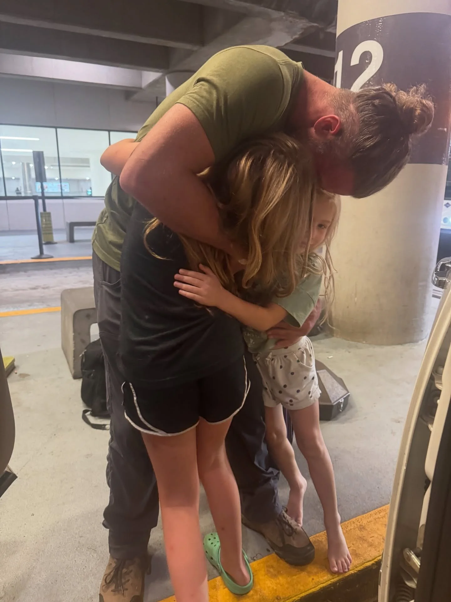 It's always a little tough to leave, but it sure feels good to get back home. Thank you Lord for blessing me beyond what I could ever imagine. 🙌🏼

#barefootattheairport #family #touring #travel #kids #love