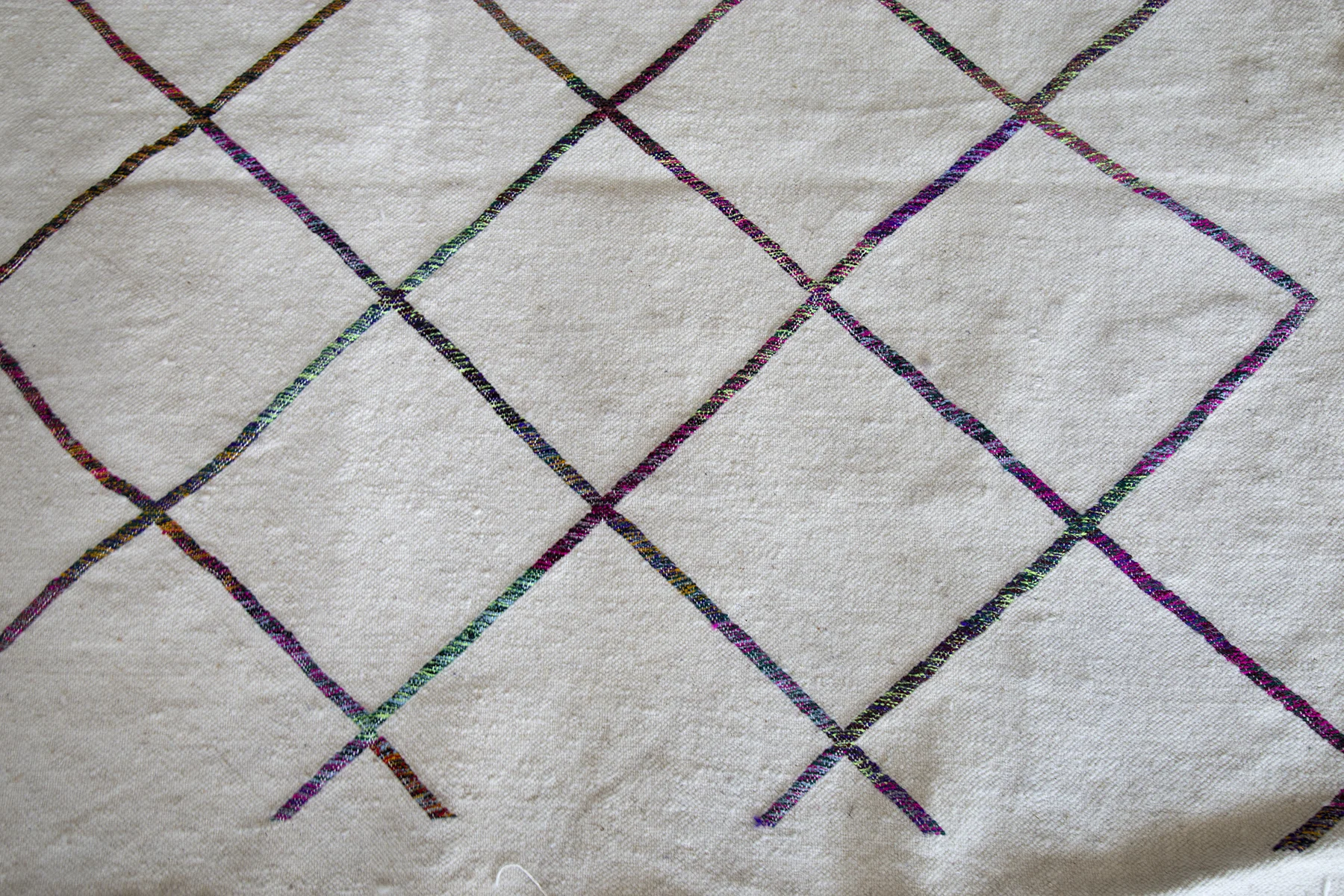 med multi diamond 91x62 b.jpg