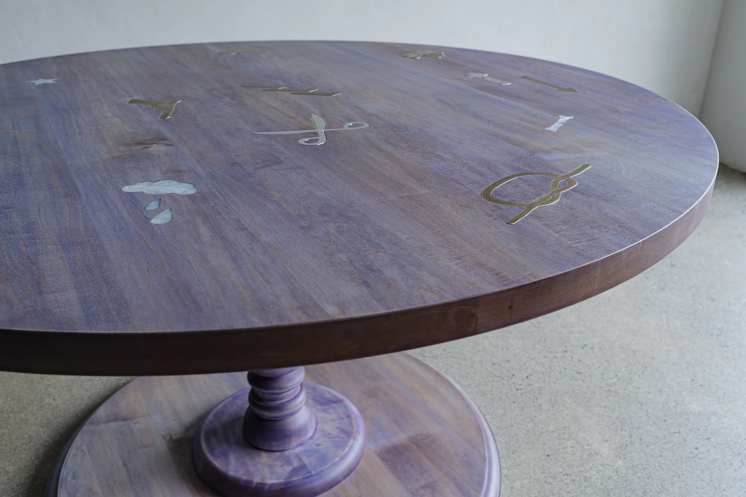 Springsteen Pedestal Dusty Lilac Detail.jpg