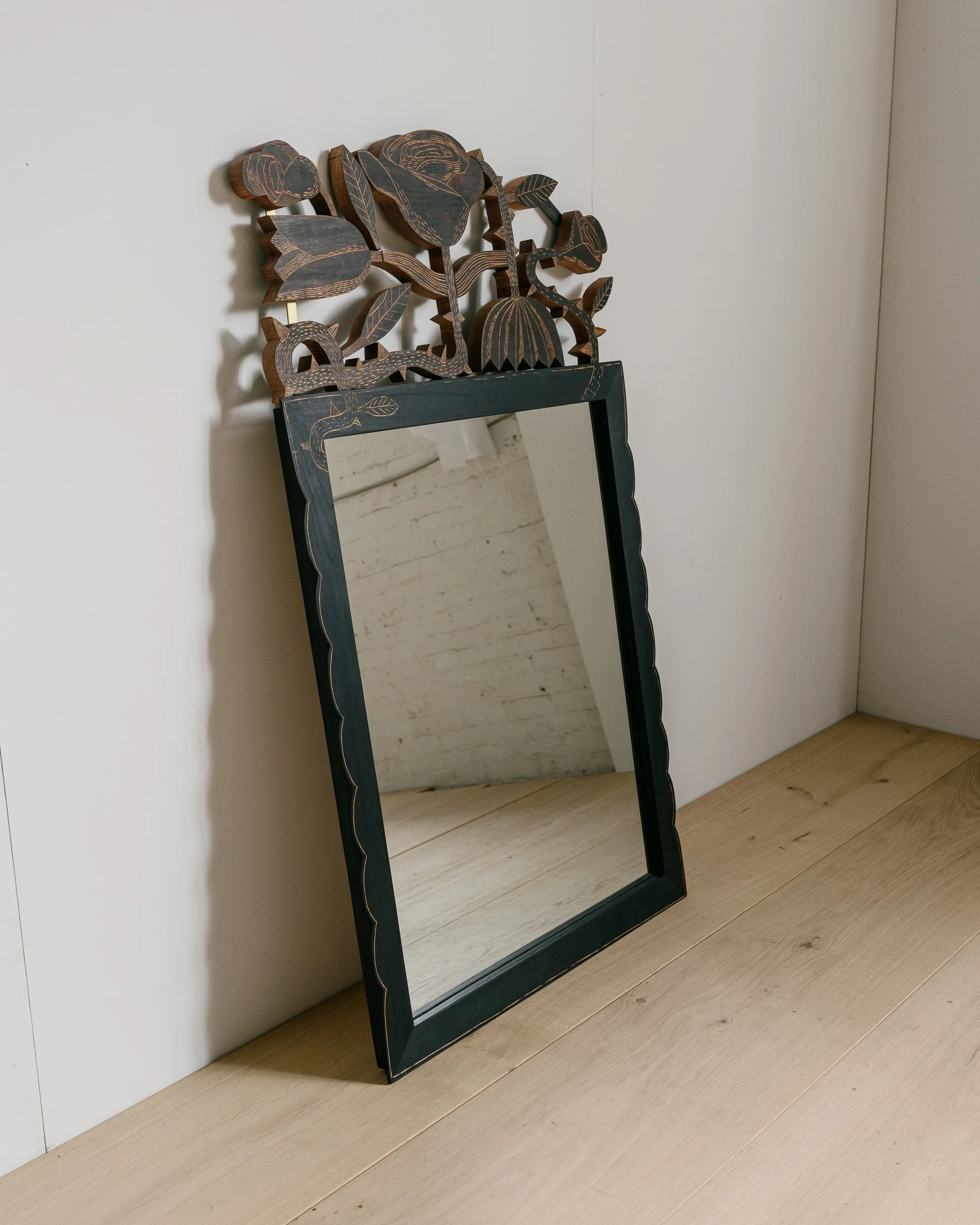 Thorn Mirror EC 03.jpg