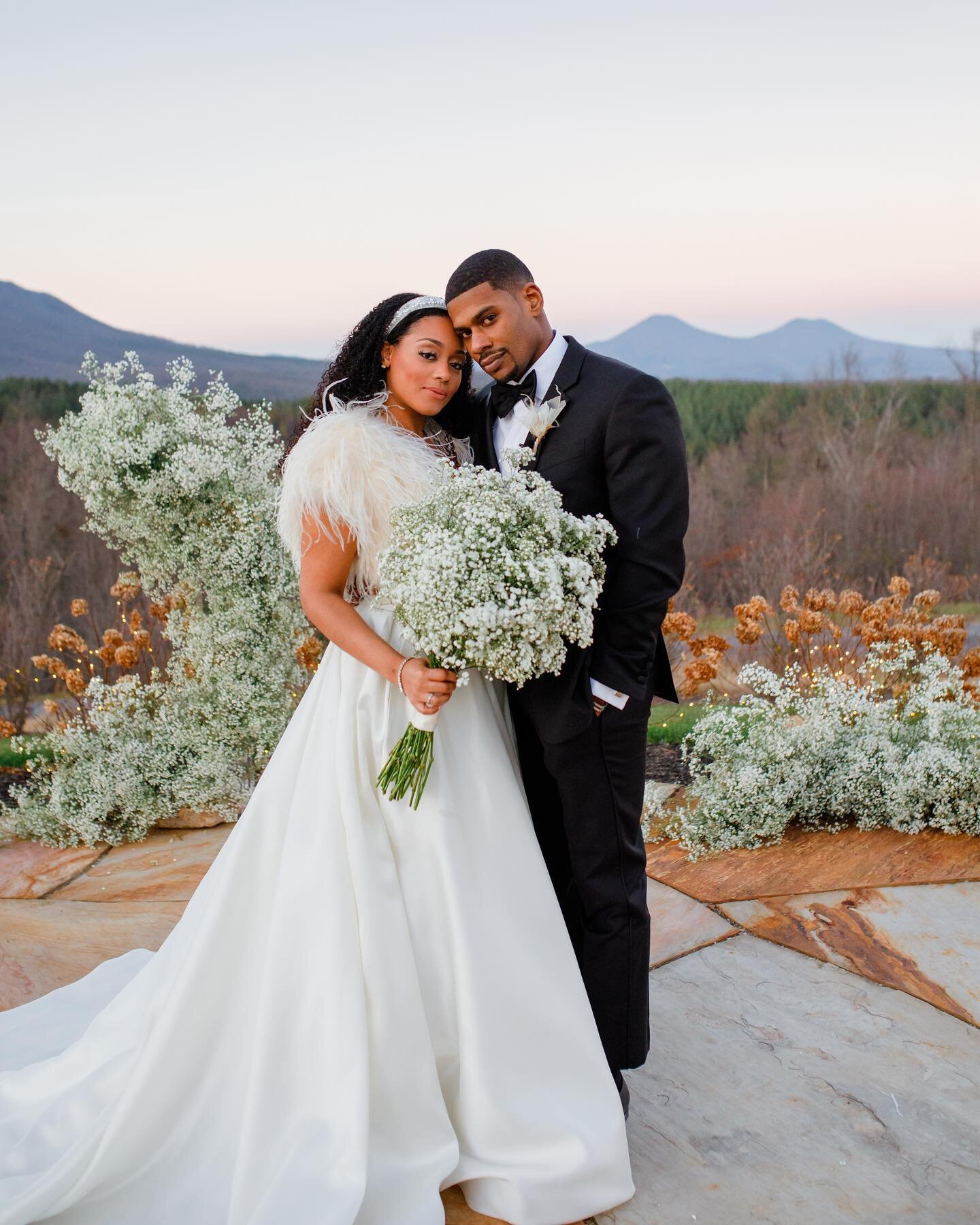 Goddess in December.  Often when brides ask me for white and green ONLY, I recommend a tertiary color.  Green and white is lovely and so elegant. However, I have done so many green and white weddings that I&rsquo;ve found it doesn&rsquo;t photograph 