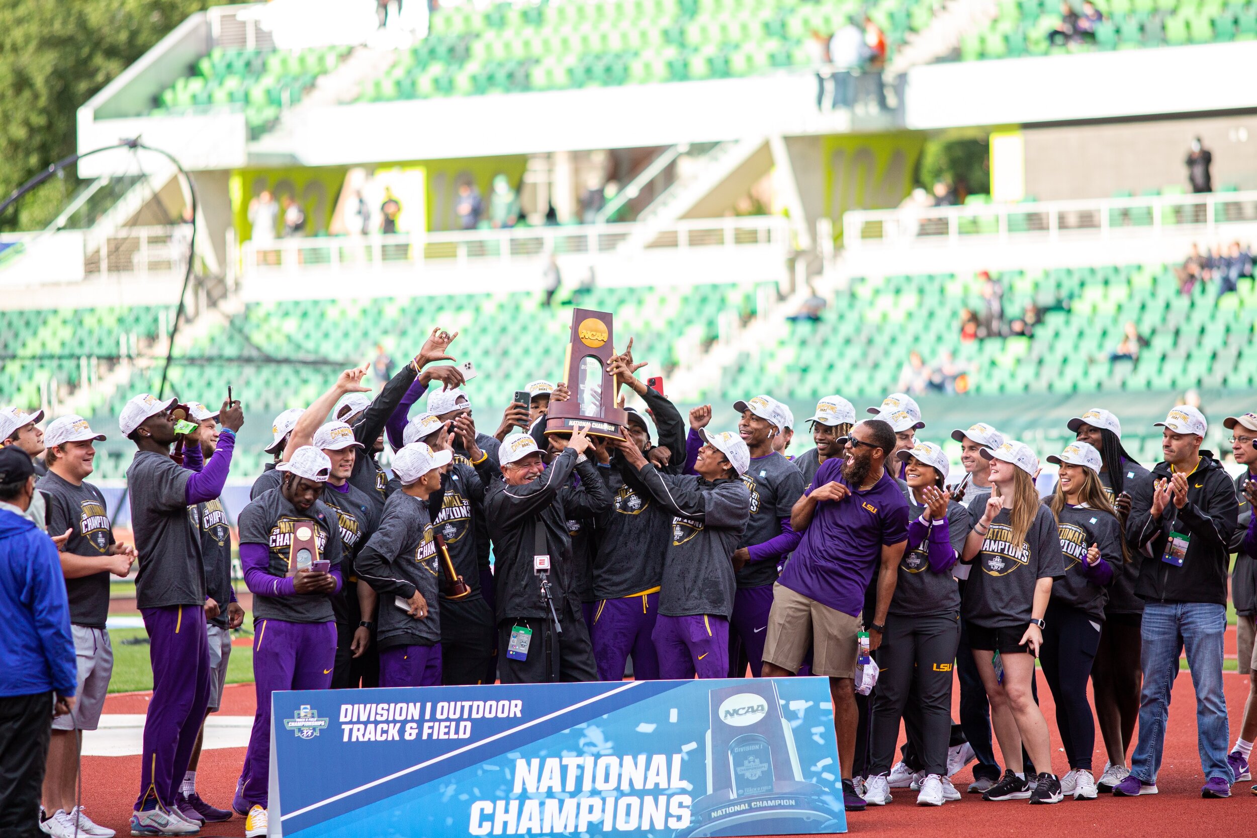 The LSU Tigers celebrate after claiming the Men’s Outdoor National Title at Hayward Field. Photo by Otto Horiuchi