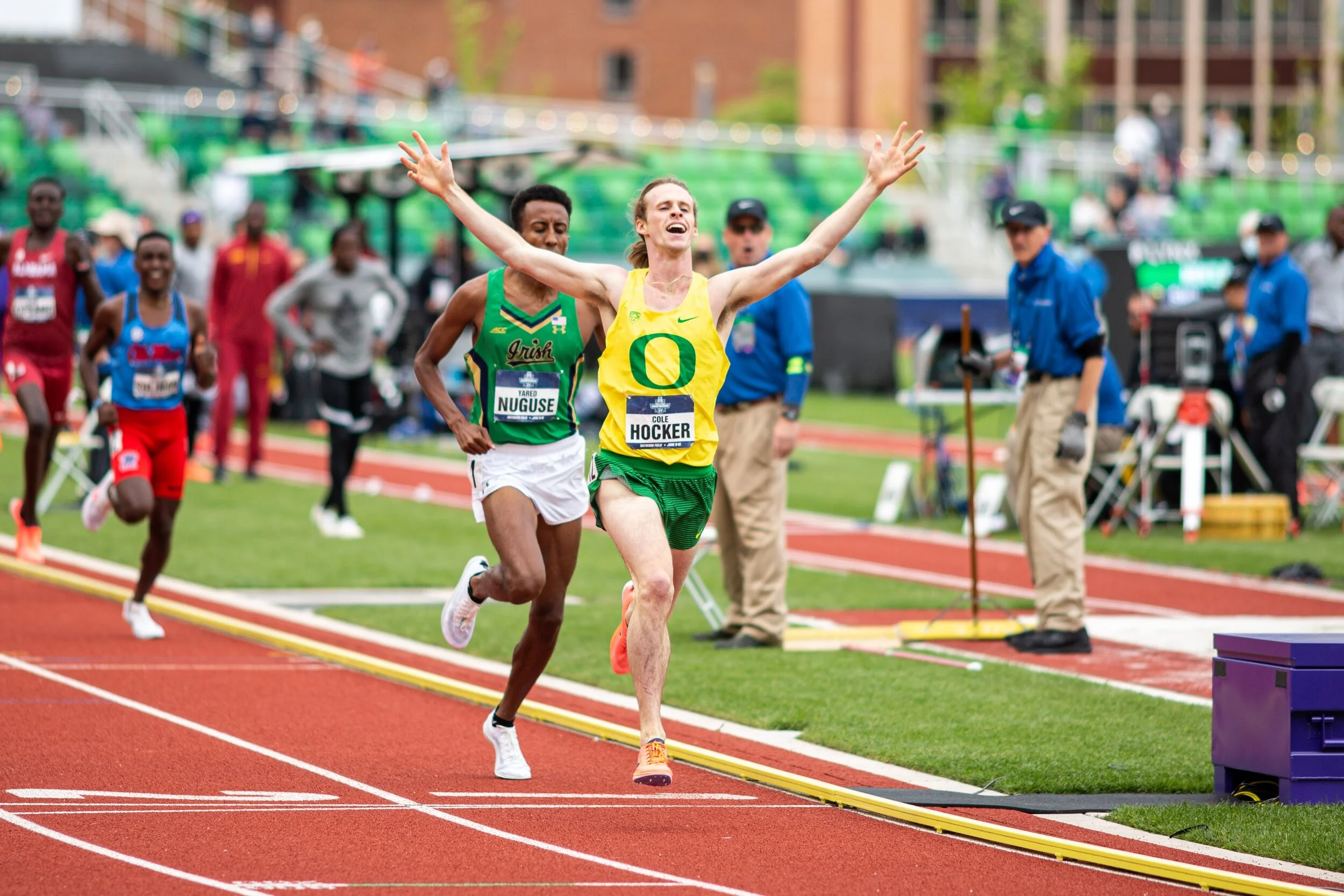Cole Hocker adds a third NCAA title to his belt, winning the 1500m at Hayward Field on Friday. Photo by Otto Horiuchi