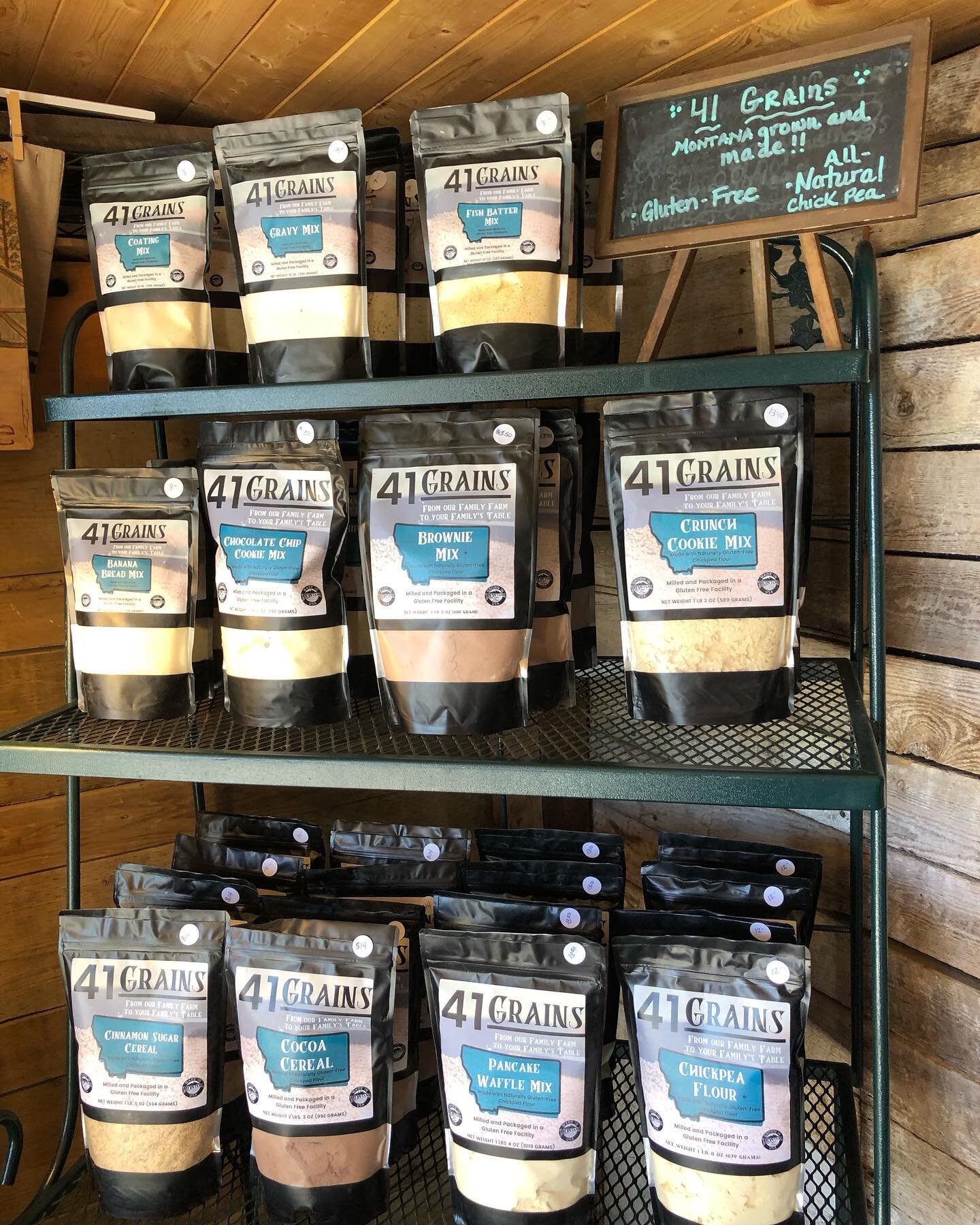 Last week we got to meet Kacie Sikveland from @41grains out of Circle, Montana! 
We heard about how her whole family grows the chickpeas and then they create this amazing flour and all these mixes! 
Farmer Jon and I loved their story and then we trie