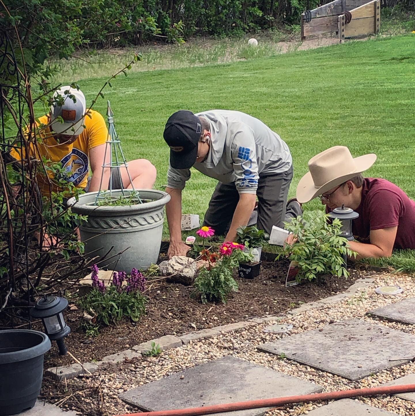 What&rsquo;s a farm mama get for Mother&rsquo;s Day? All three sons home and planting flowers and trees together!! THE best gift ever! 💗

#growinguponafarm #threesons #turnerboys #thebrothers #mothersdaygift #mamasheartisfull