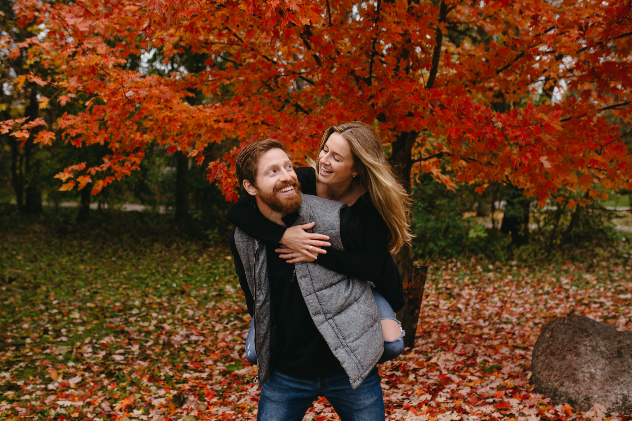 rowan+birch-engagement-chicago-fall-17.jpg