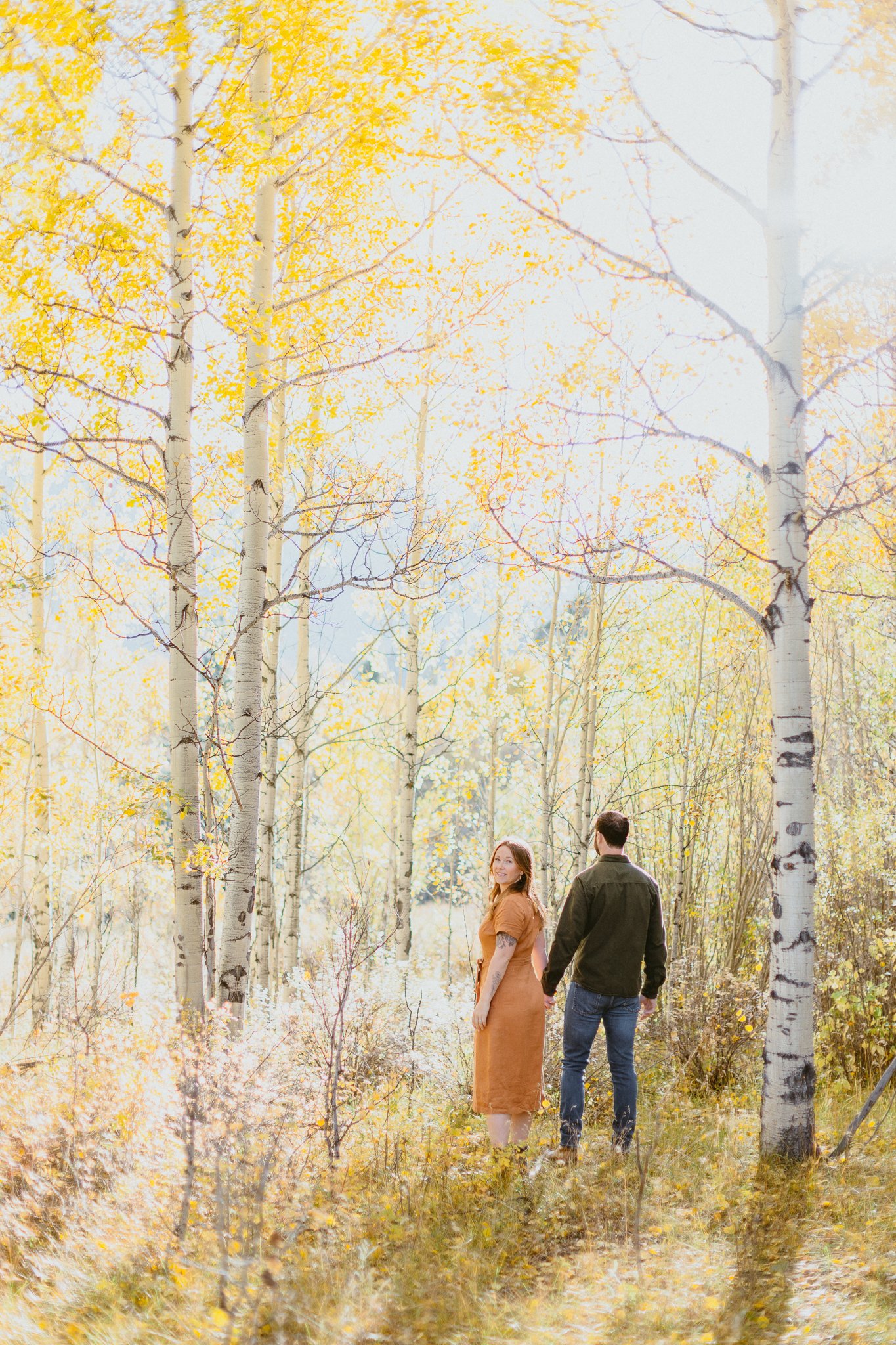 yellow aspens colorado engagement session