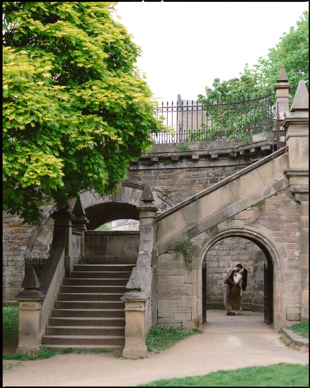 edinburgh-engagement-photos-scotland-6.jpg