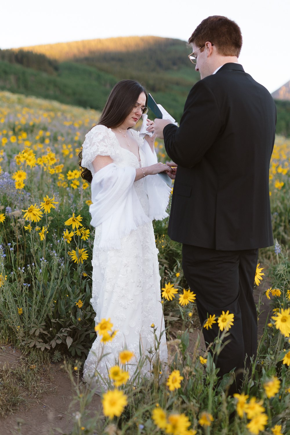 crested-butte-wildflower-elopement-15.jpg