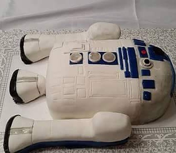 R2D2 Cake