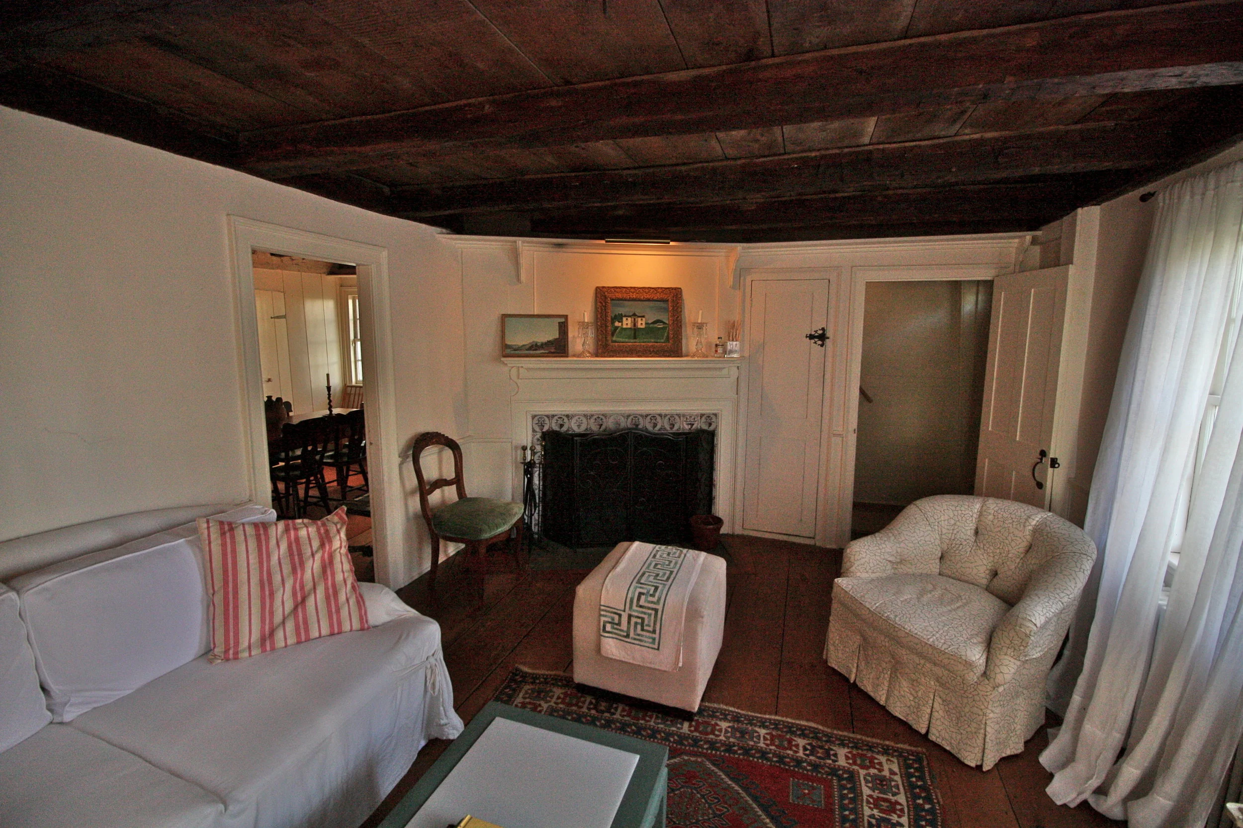 64UnionStreetSagHarborVillageNewYork_Barbara_Lobosco_DouglasElliman_Photography_64901503_high_res.jpg