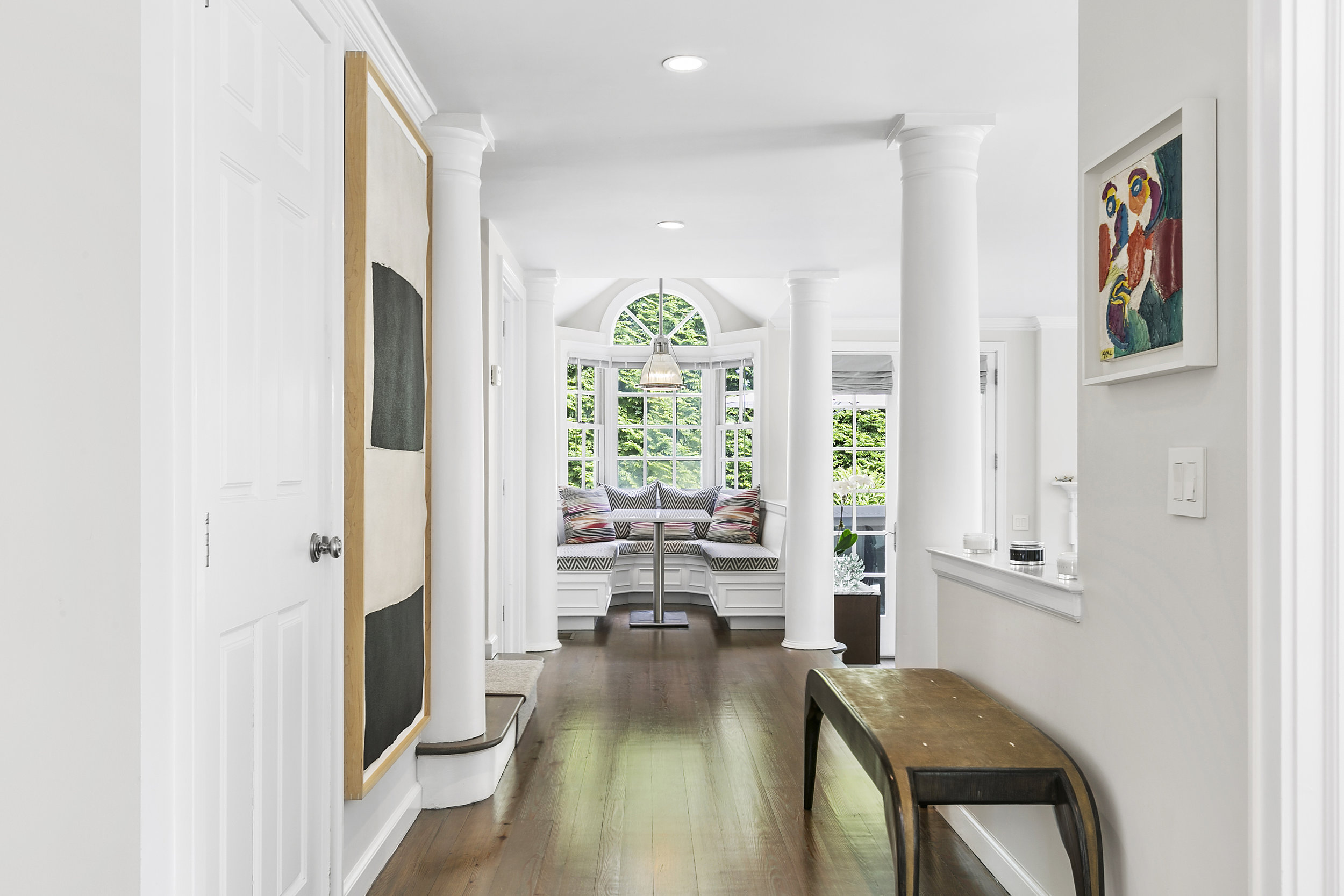 659HillStreetSouthamptonVillageNewYork_TheresaTerri_Brown_DouglasElliman_Photography_70964547_high_res.jpg