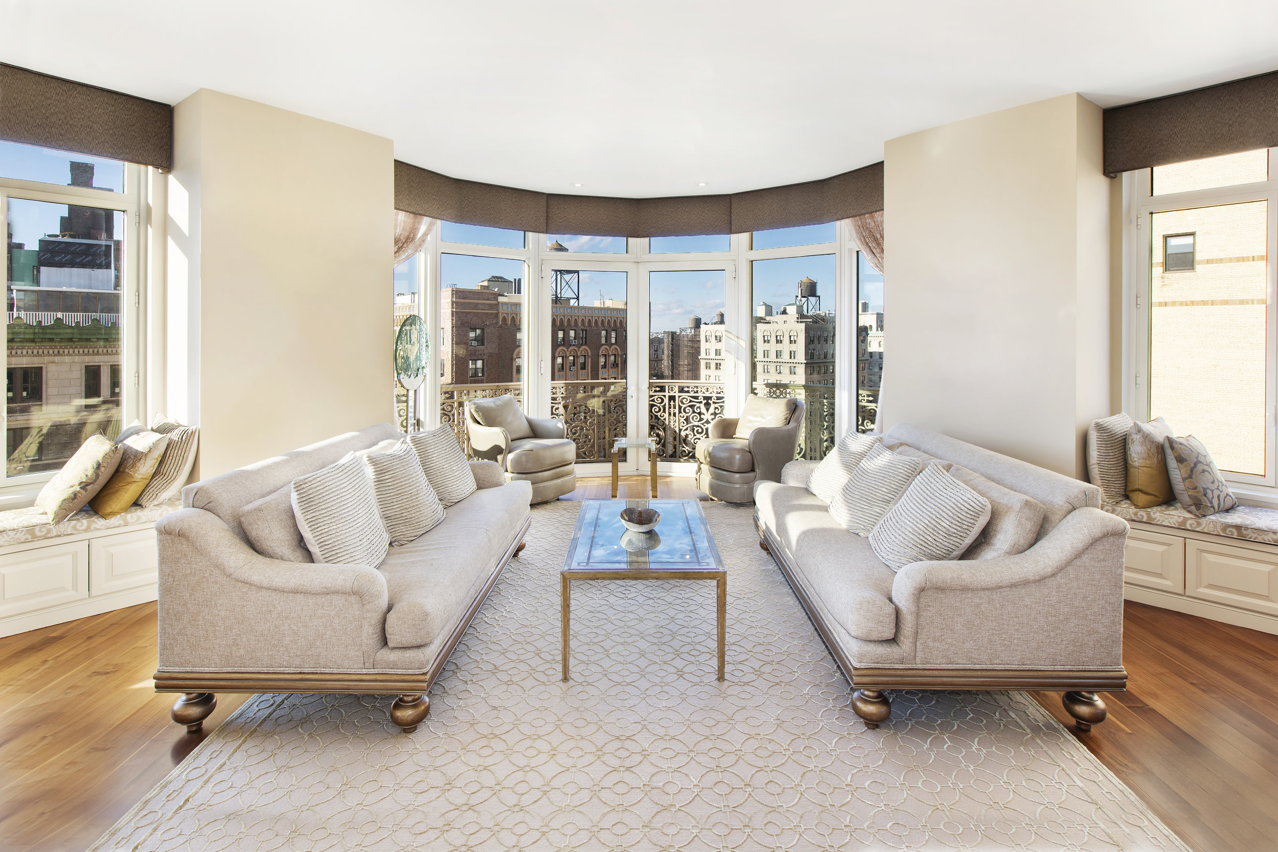 TheLaureate2150BroadwayPH6A-UpperWestSideNewYork_Jennifer_Kalish_DouglasElliman_Photography_74252304_high_res.jpg