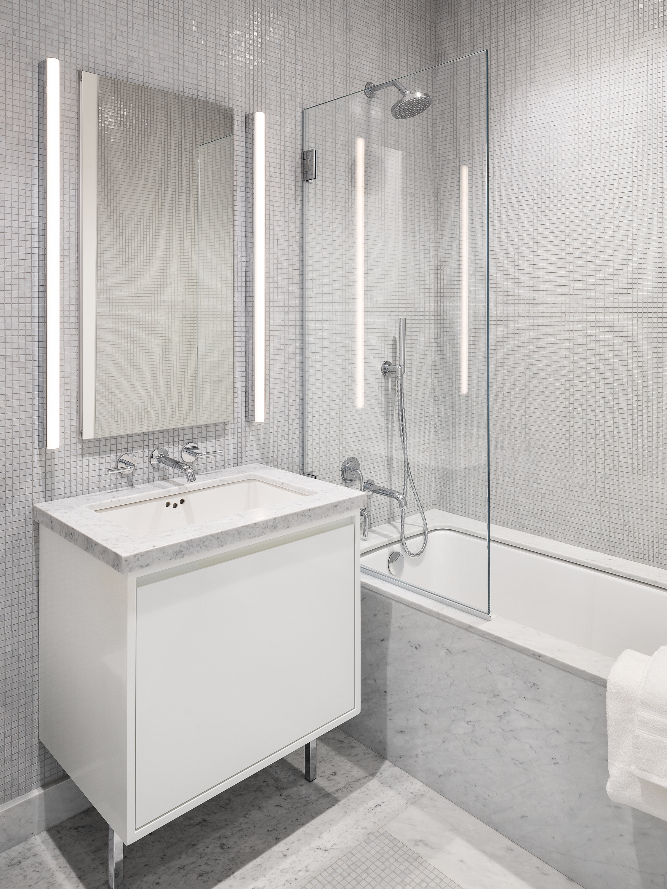 21e12st-7B.jpg