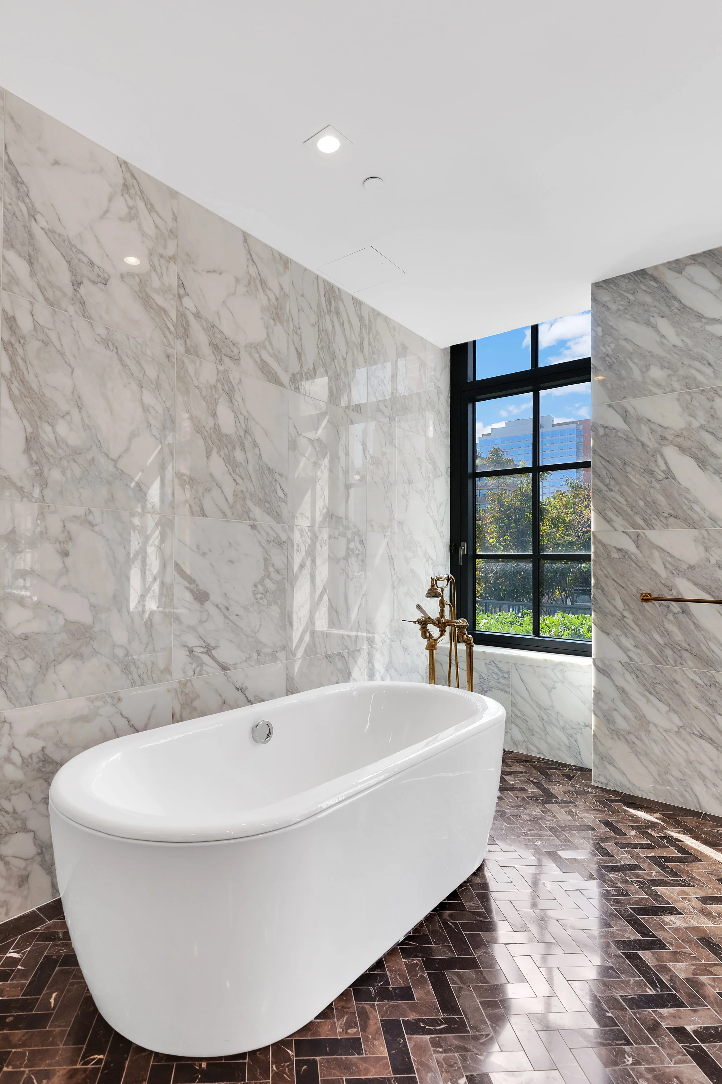 500West21stStreet5D-ChelseaNewYork_Scott_Boyd_DouglasElliman_Photography_79127770_high_res.jpg