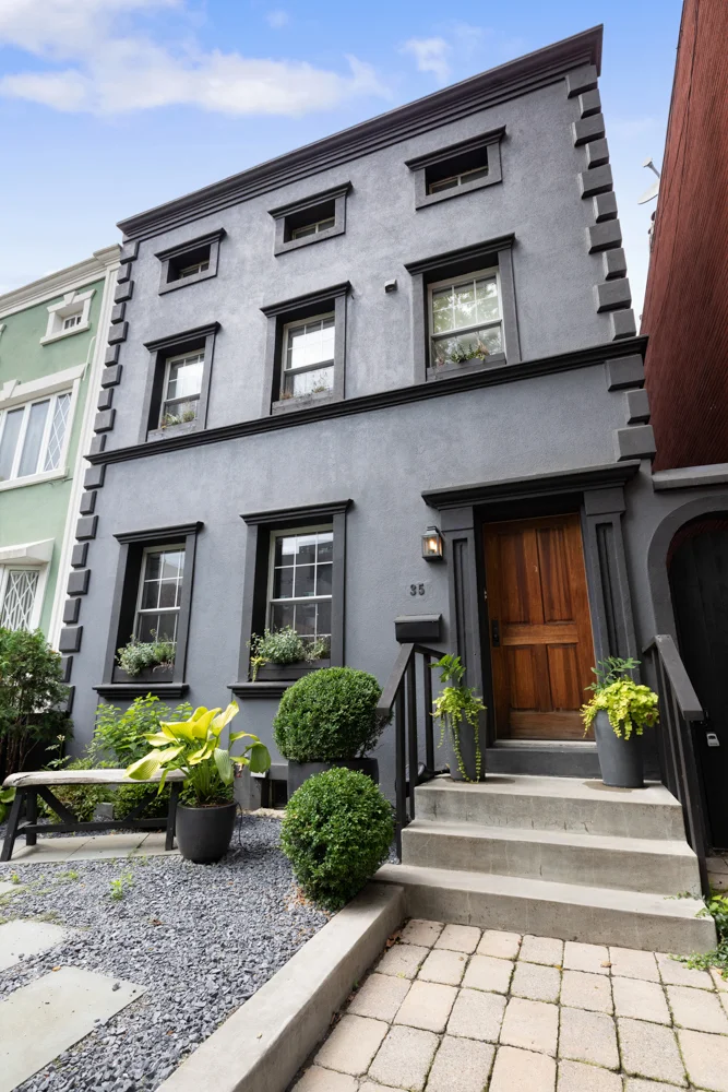 35DevoeStreet-EastWilliamsburgNewYork_Daniel_Fried_DouglasElliman_Photography_80616434_high_res.jpg