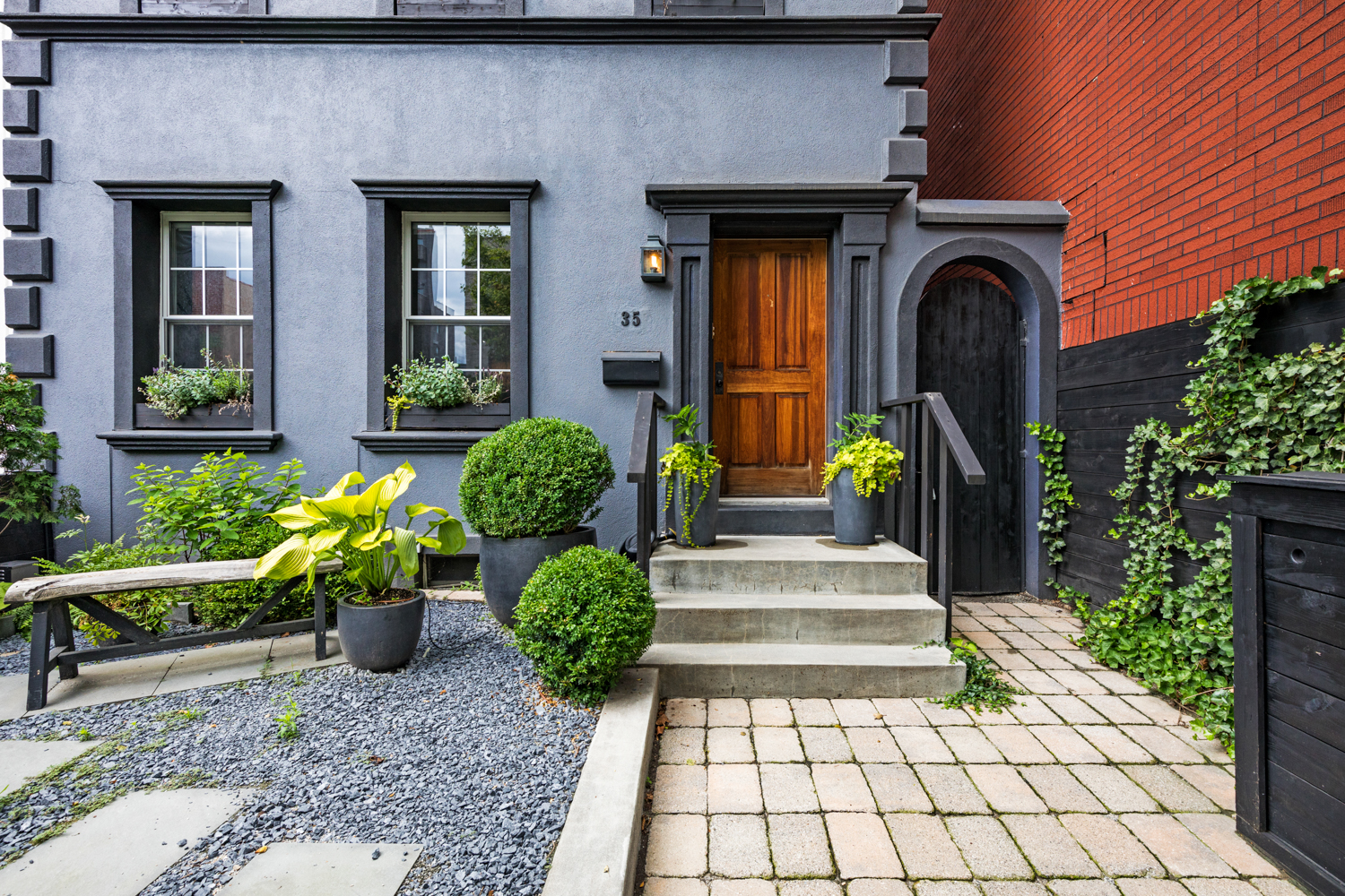 35DevoeStreet-EastWilliamsburgNewYork_Daniel_Fried_DouglasElliman_Photography_80616655_high_res.jpg