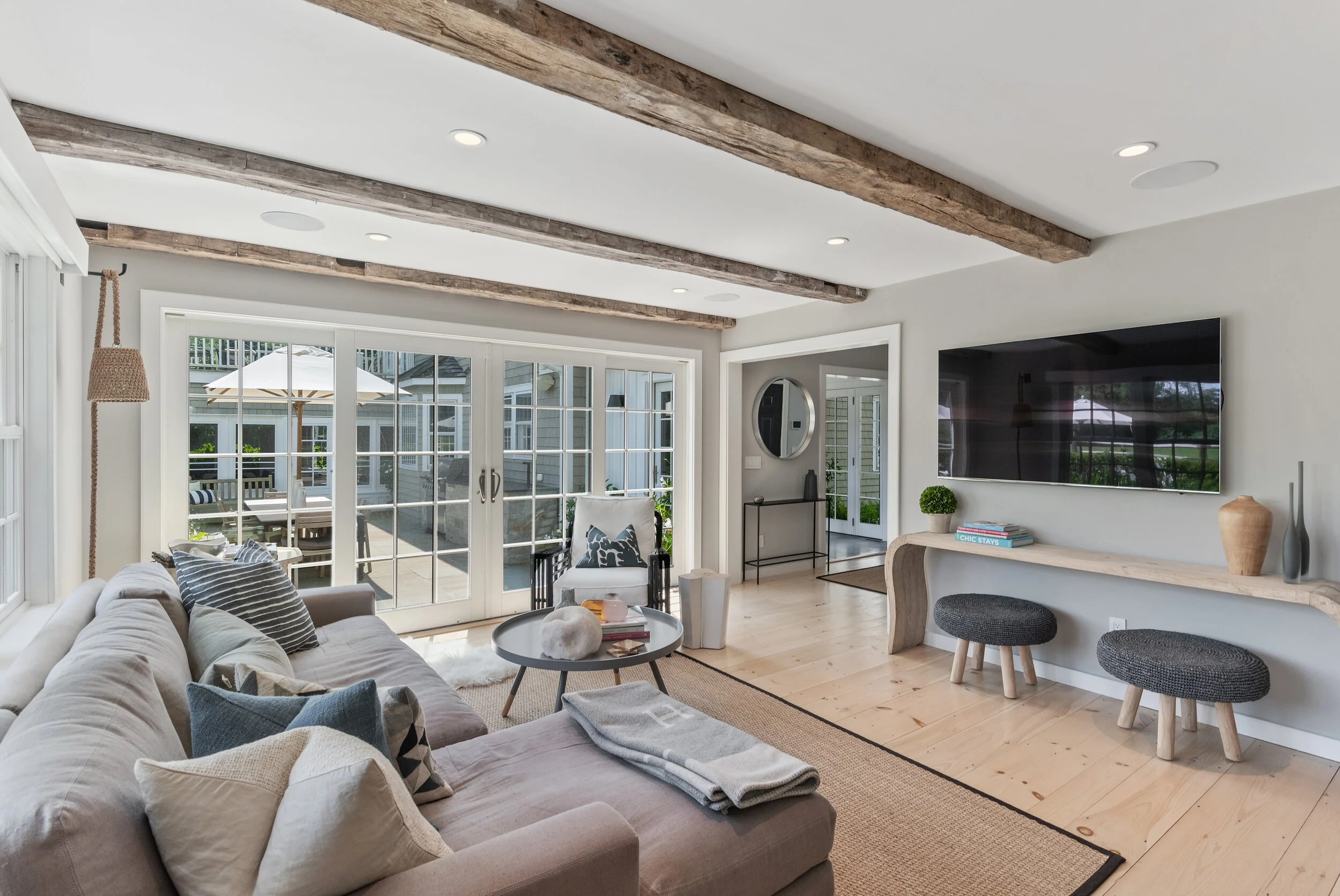 15BullheadLn-BridgehamptonSouthNewYork_Priscilla_Garston_DouglasElliman_Photography_82908752_high_res.jpg