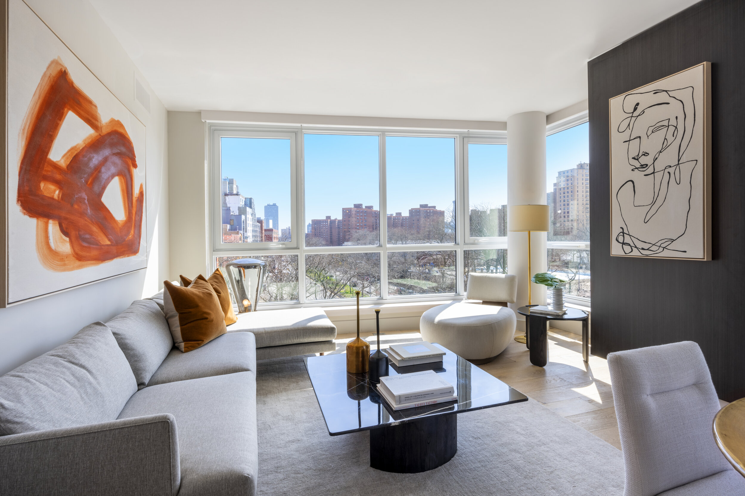  Situated on Houston Street, where East 2nd&nbsp;Street meets Avenue C, STELLA LES is near multiple subway lines at the Second Avenue and Delancey Street stations.&nbsp; With proximity to public transit and a Citi Bike docking station on the corner, 
