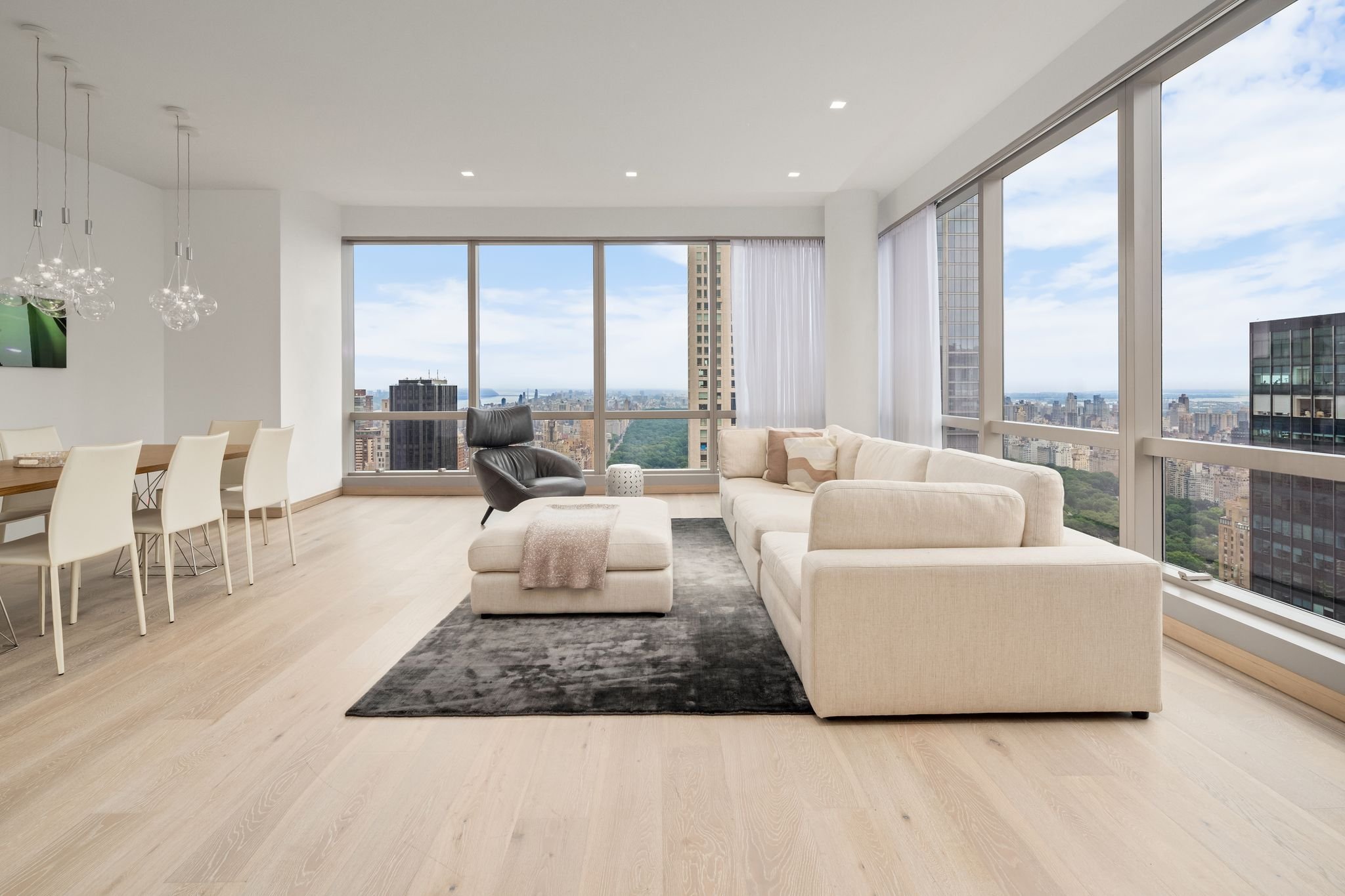  High above Central Park with approximately 40 feet of frontage, a few blocks away to Fifth Avenue and mere blocks from Central Park, with 70 floors and only 111 residences with super-luxury services and amenities. 