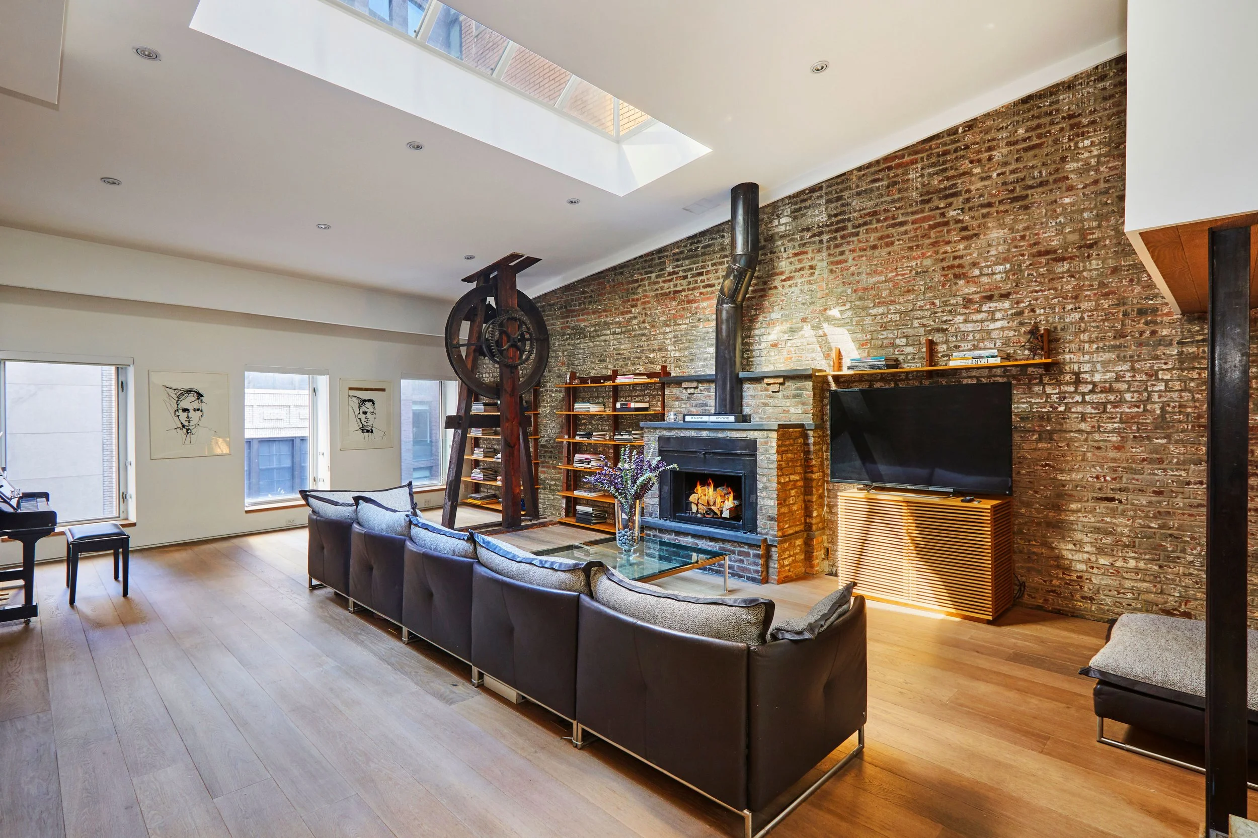  28 Cliff Street, 4 -- $2,950,000