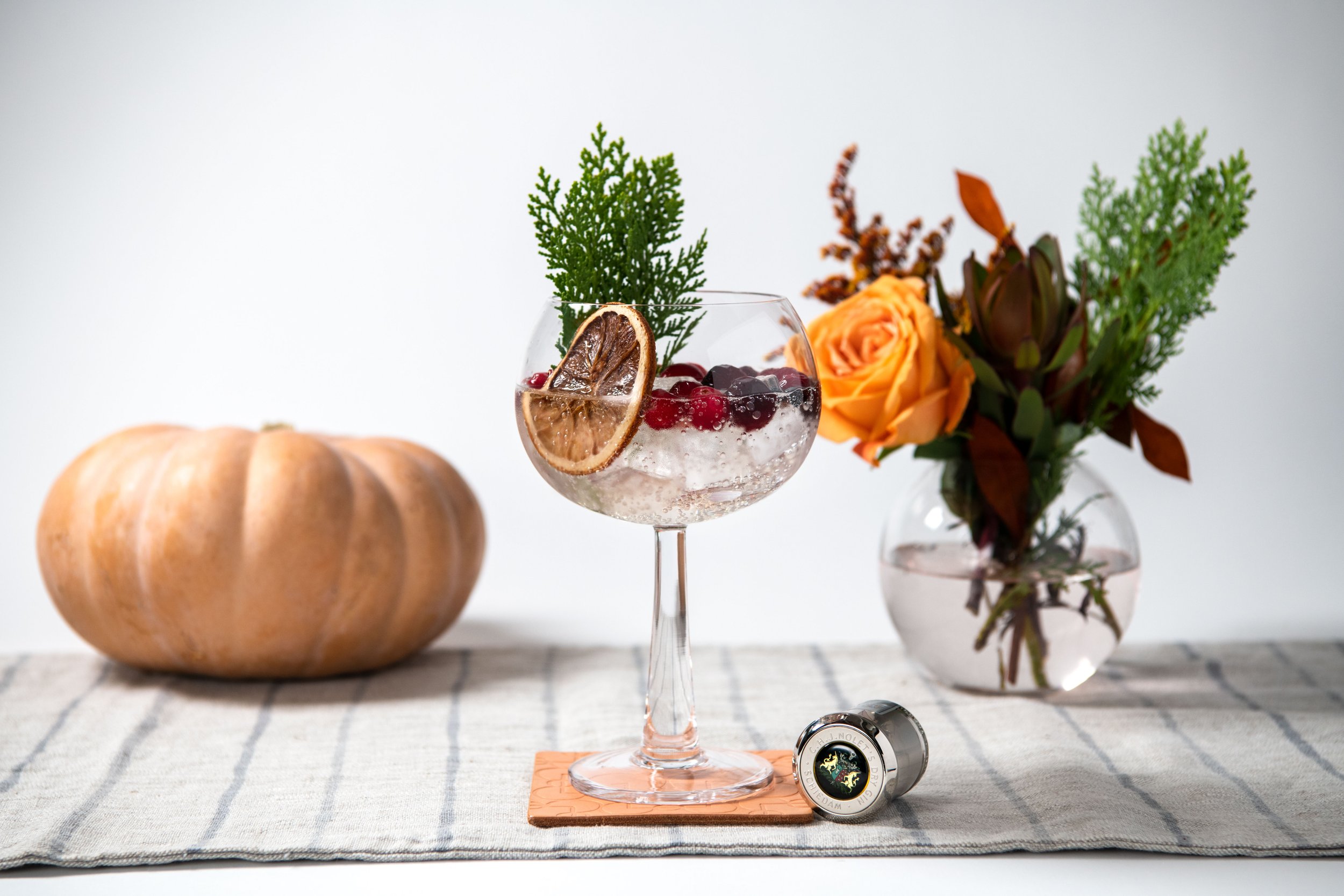 The Best Thanksgiving Cocktails to Impress Every Guest This Year