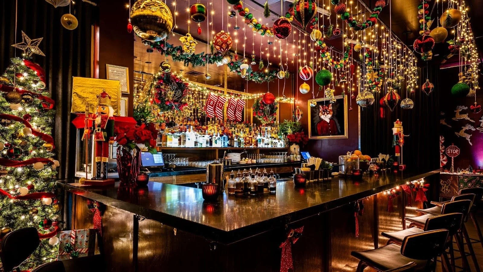 11 Festive Spots for Holiday Cocktails, Photos, and Presents (NYC &amp; East End)