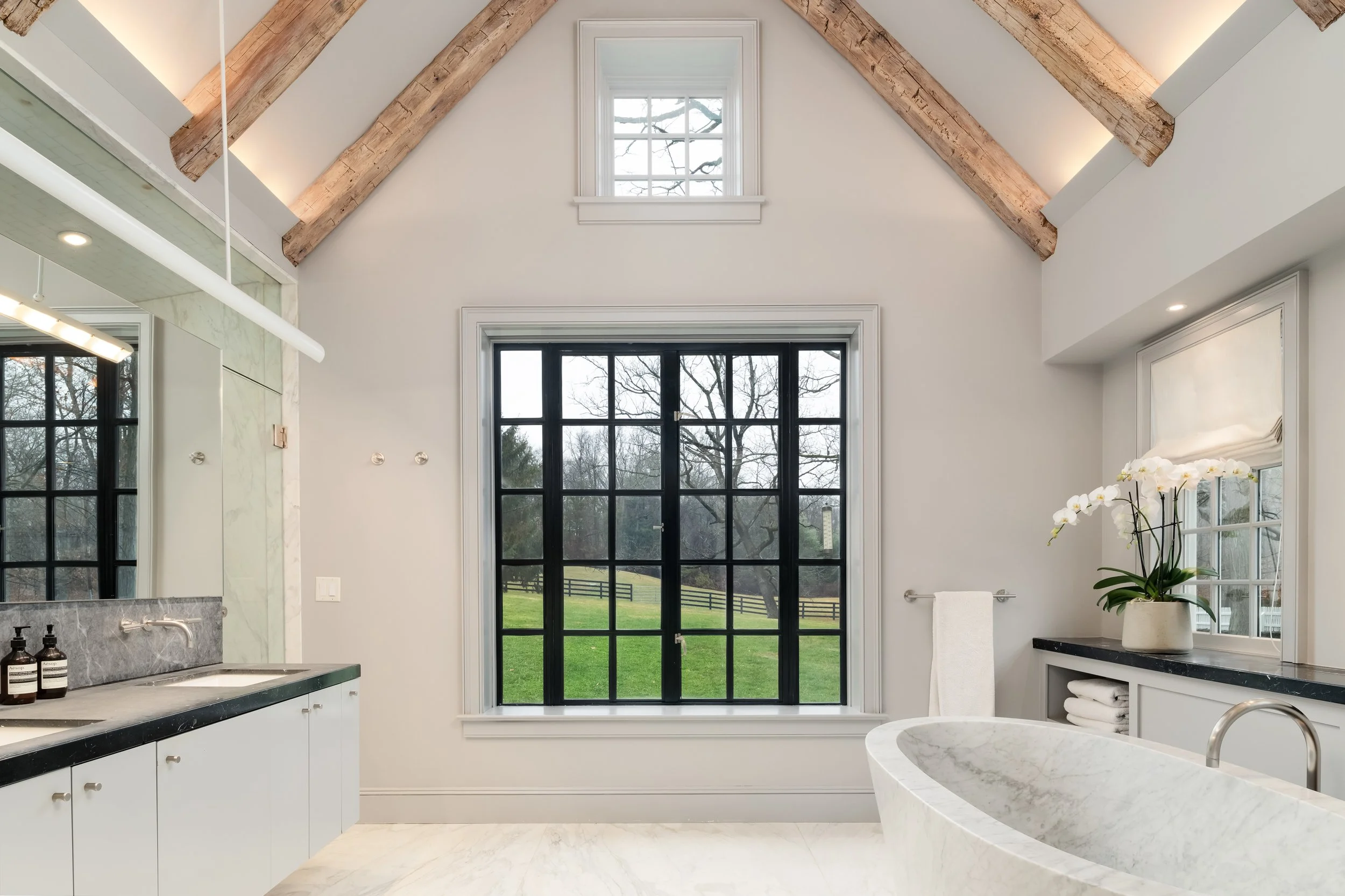 640 Round Hill Rd INT 19 - PRINT.jpg