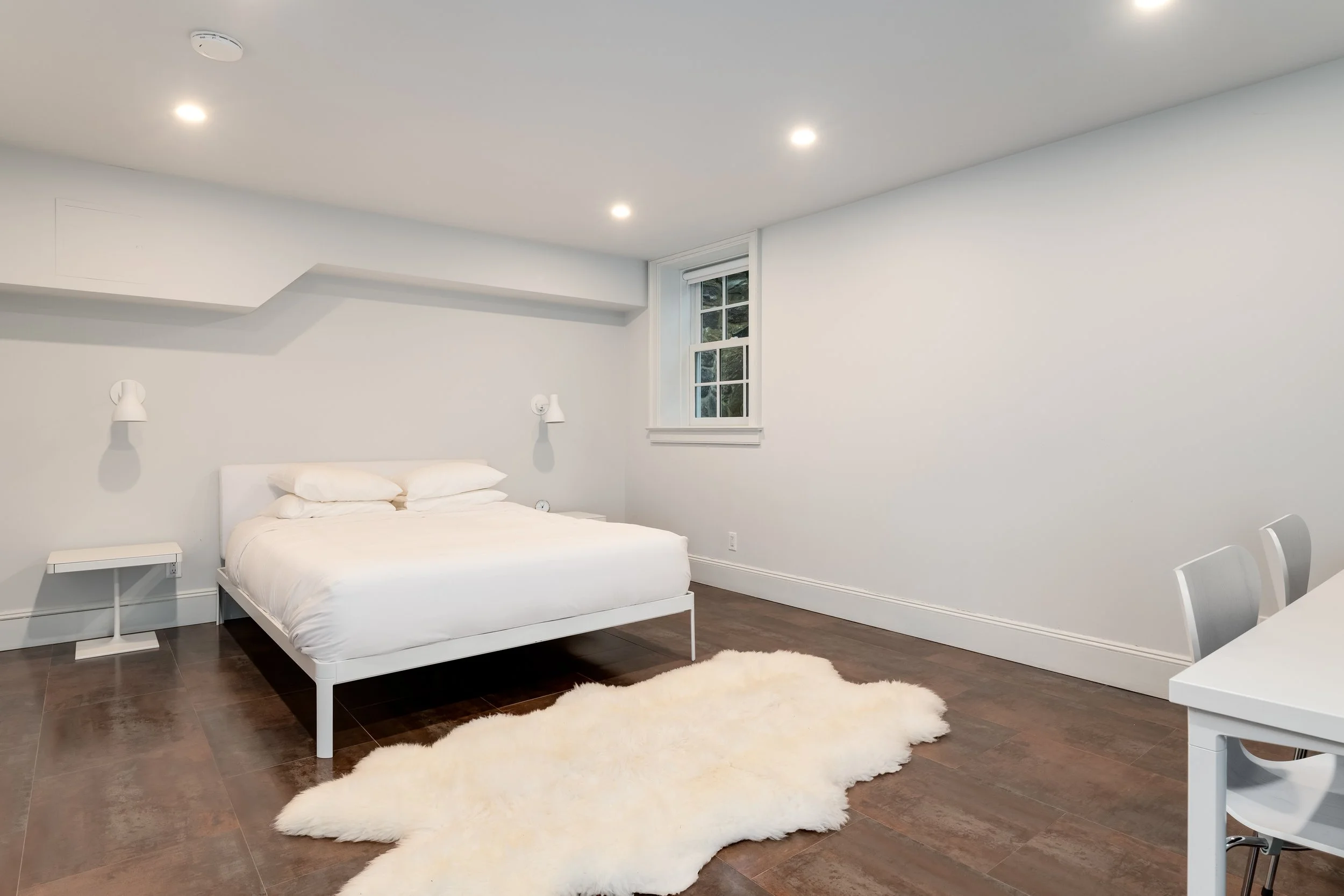 640 Round Hill Rd INT 22 - PRINT.jpg