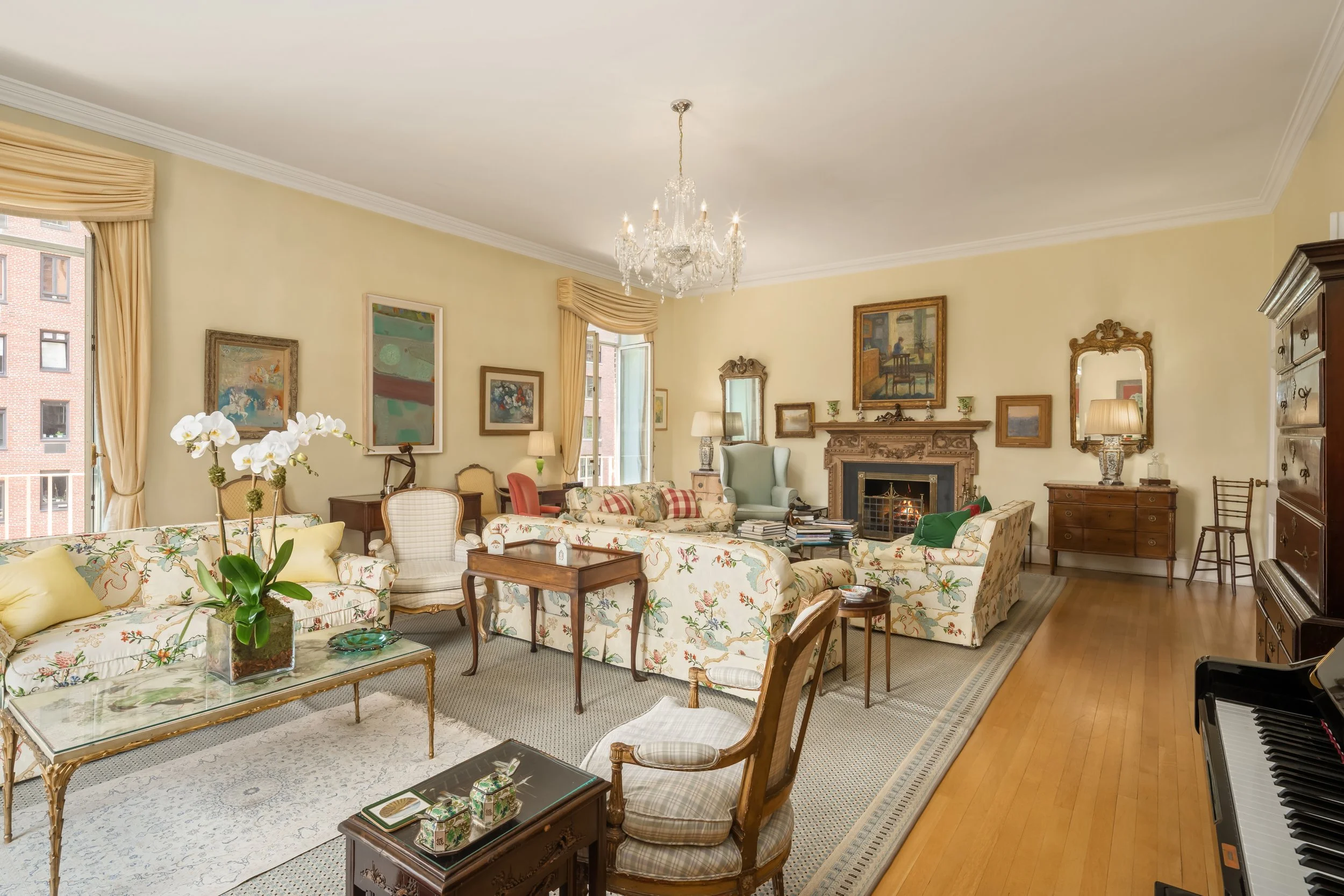 4SUTTONPL67-SuttonAreaNewYork_Eliza_Shaw_DouglasElliman_Photography_121082658_high_res.jpg