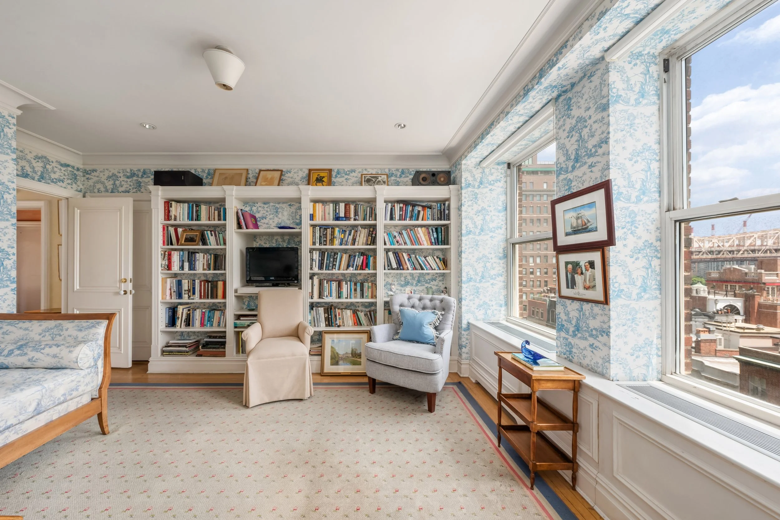 4SUTTONPL67-SuttonAreaNewYork_Eliza_Shaw_DouglasElliman_Photography_121082609_high_res.jpg