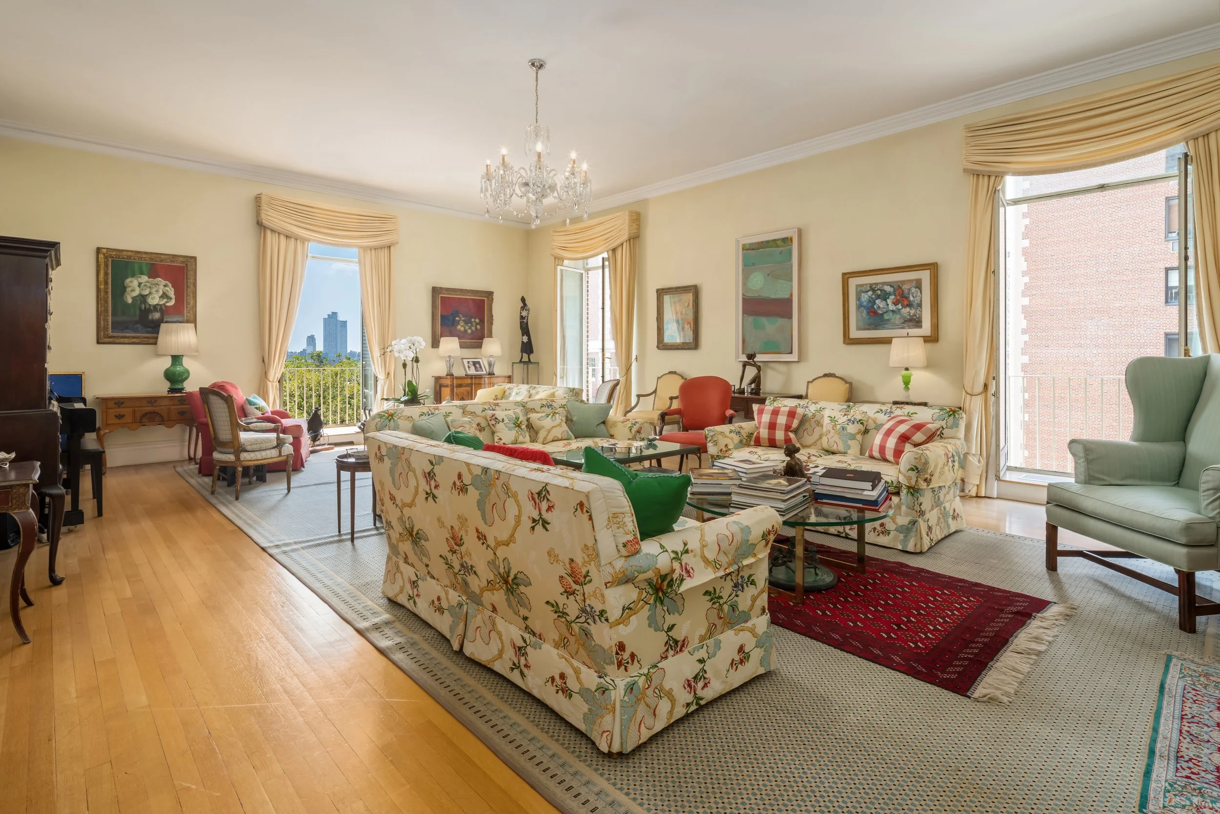 4SUTTONPL67-SuttonAreaNewYork_Eliza_Shaw_DouglasElliman_Photography_121082567_high_res.jpg