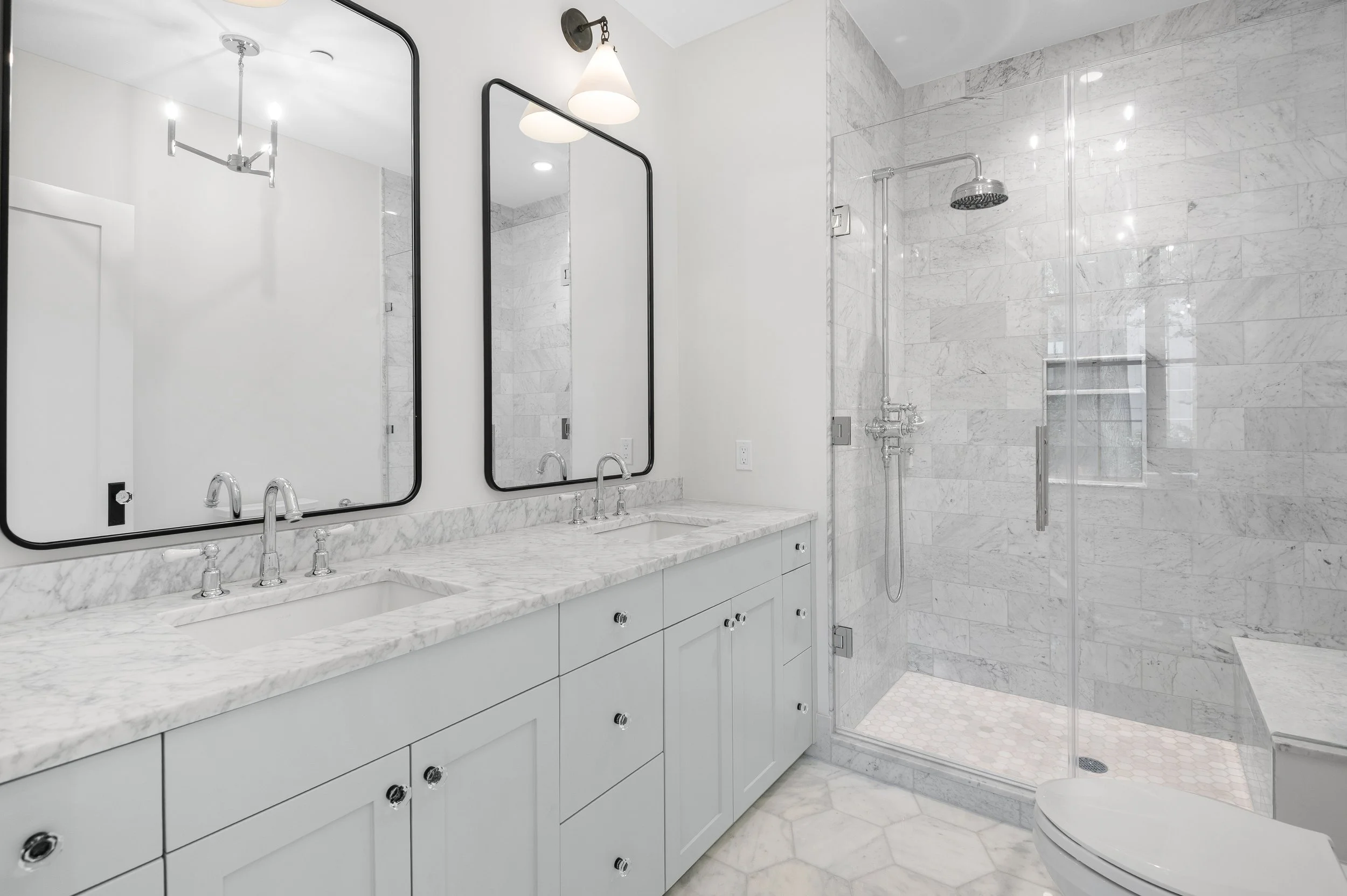 5) master bath.jpg