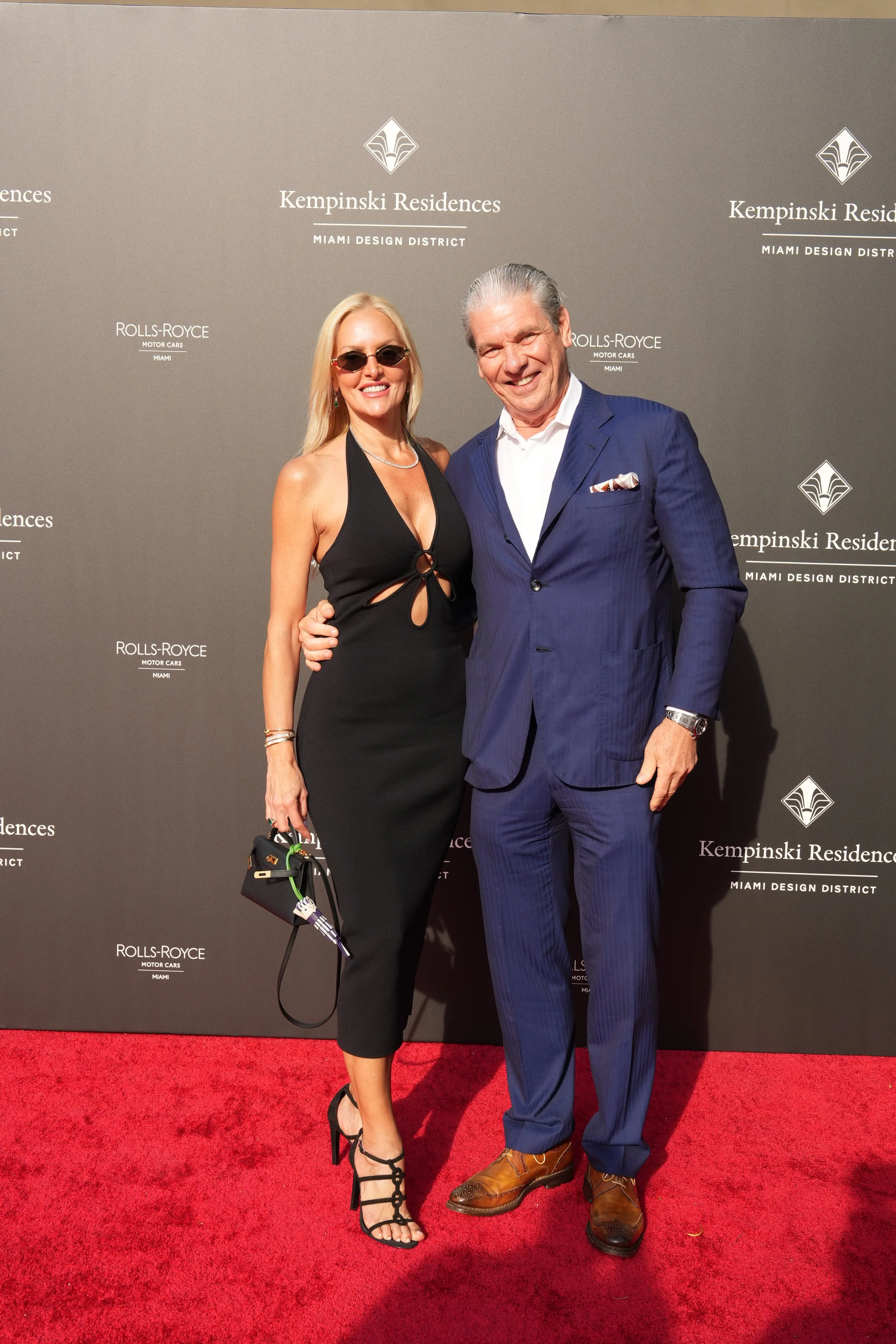 Susy and Andres Toro.JPG