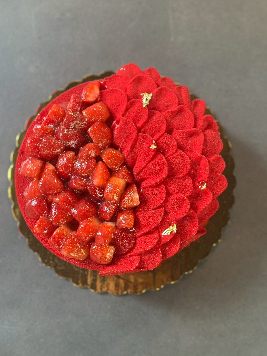 Yuu Christmas Cake RED 2025.jpg