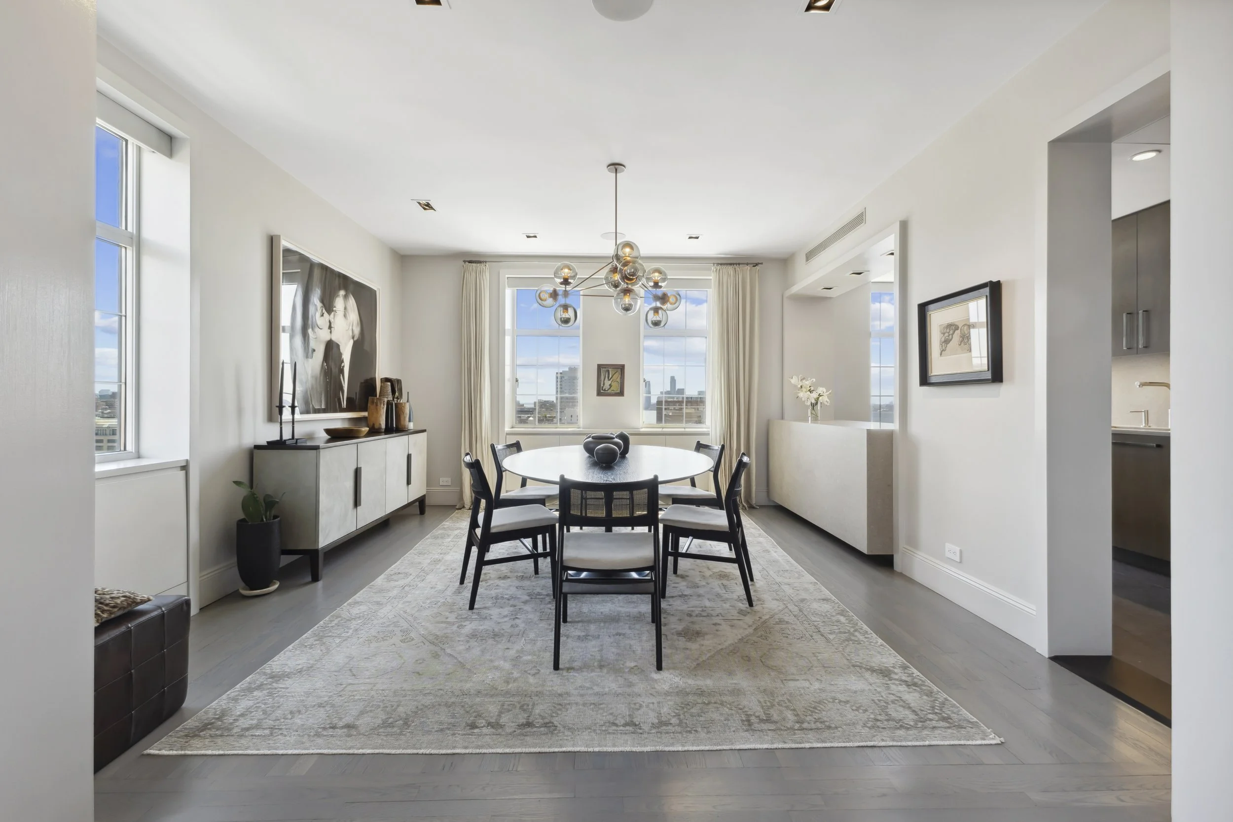 LondonTerrace465W23RDST19D-ChelseaNewYork_BruceWayne_Solomon_DouglasElliman_Photography_129290157_high_res.jpg